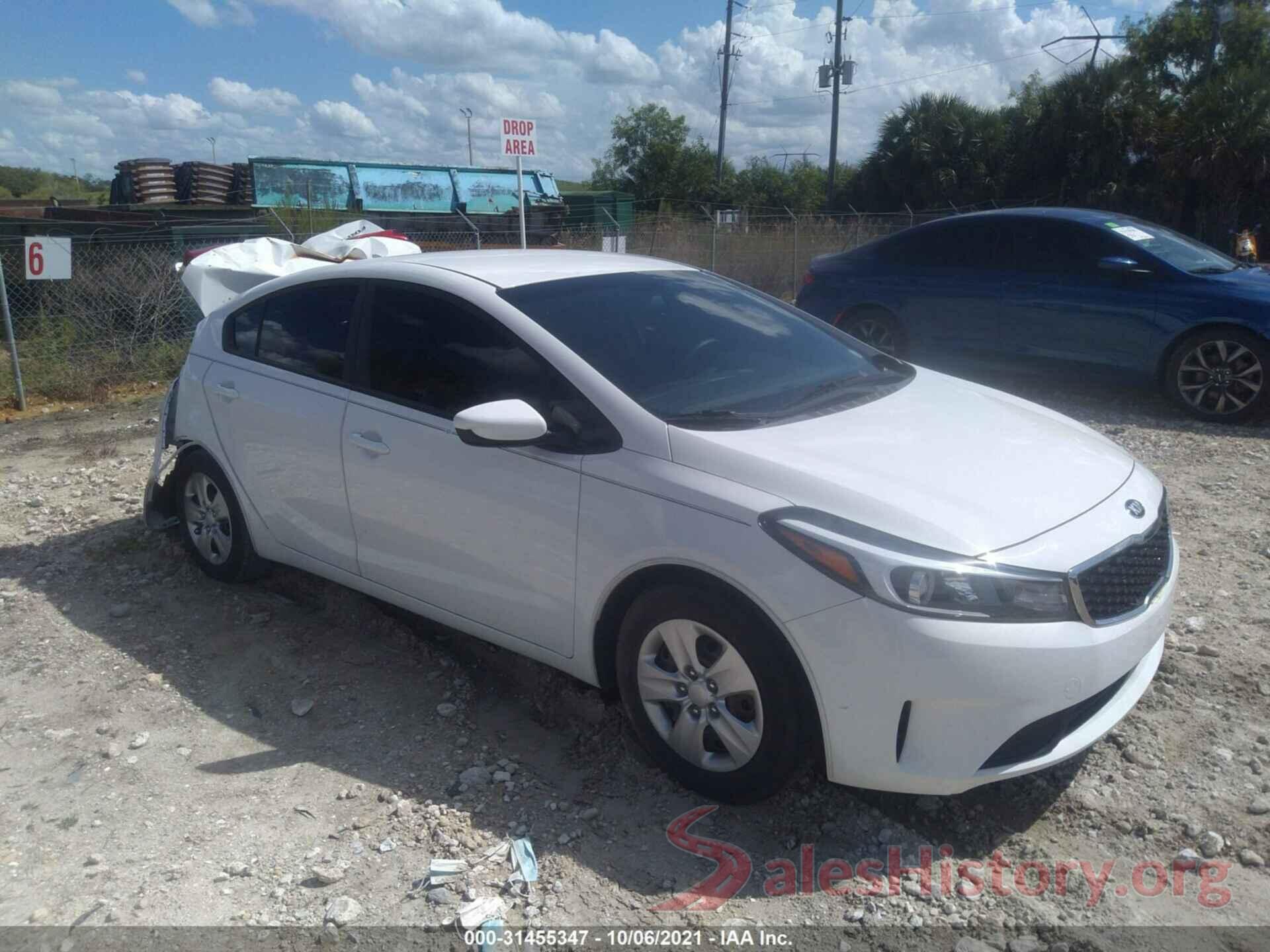 3KPFK4A71HE032367 2017 KIA FORTE