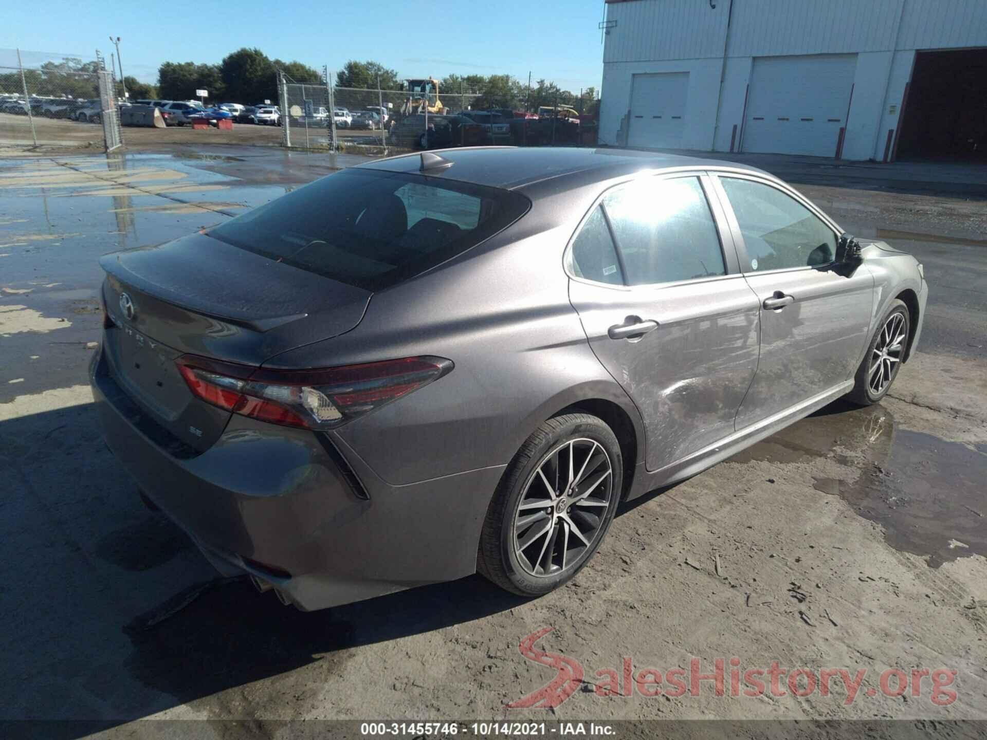 4T1G11AK4MU555965 2021 TOYOTA CAMRY