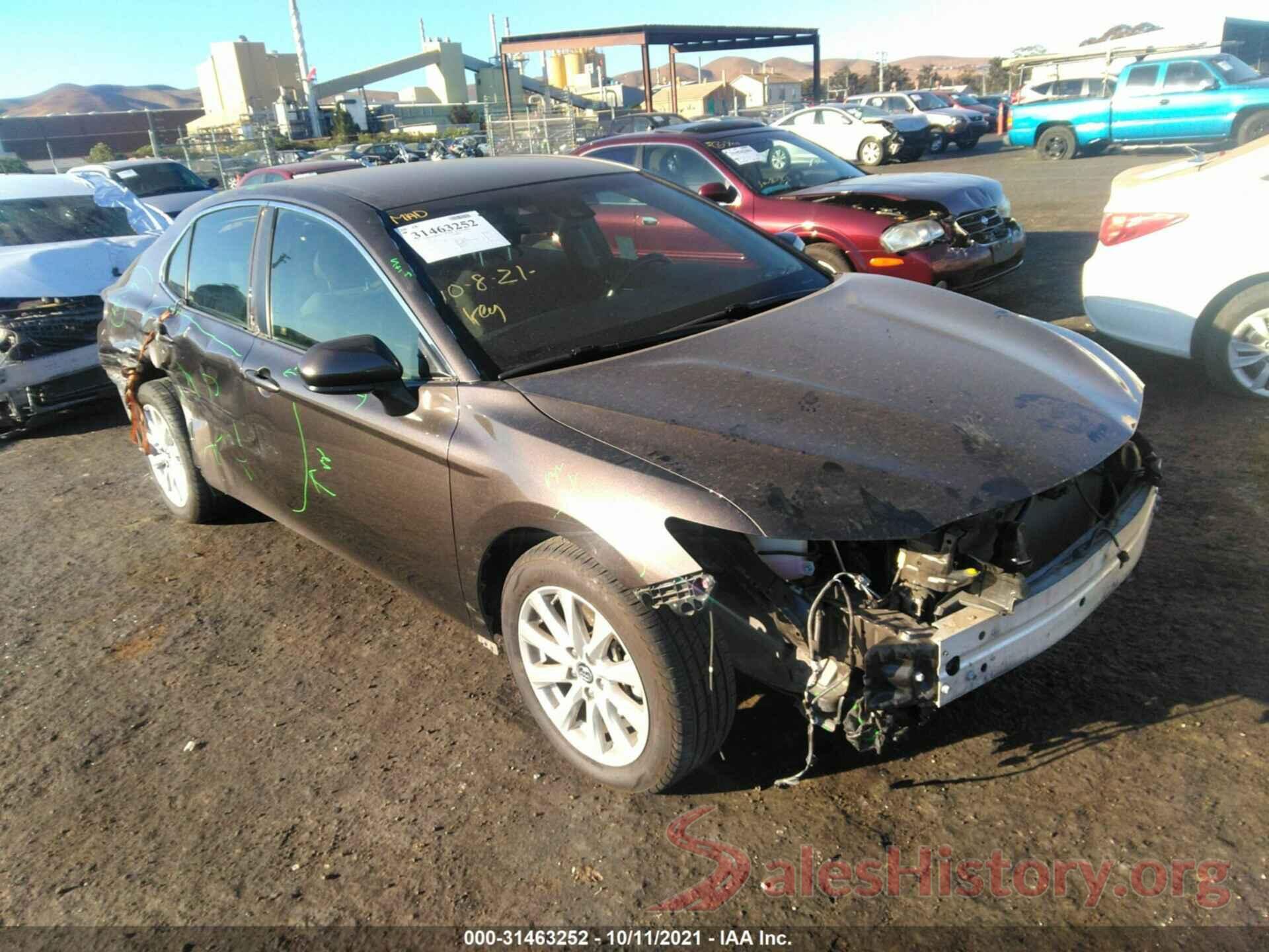 JTNB11HK6J3044095 2018 TOYOTA CAMRY