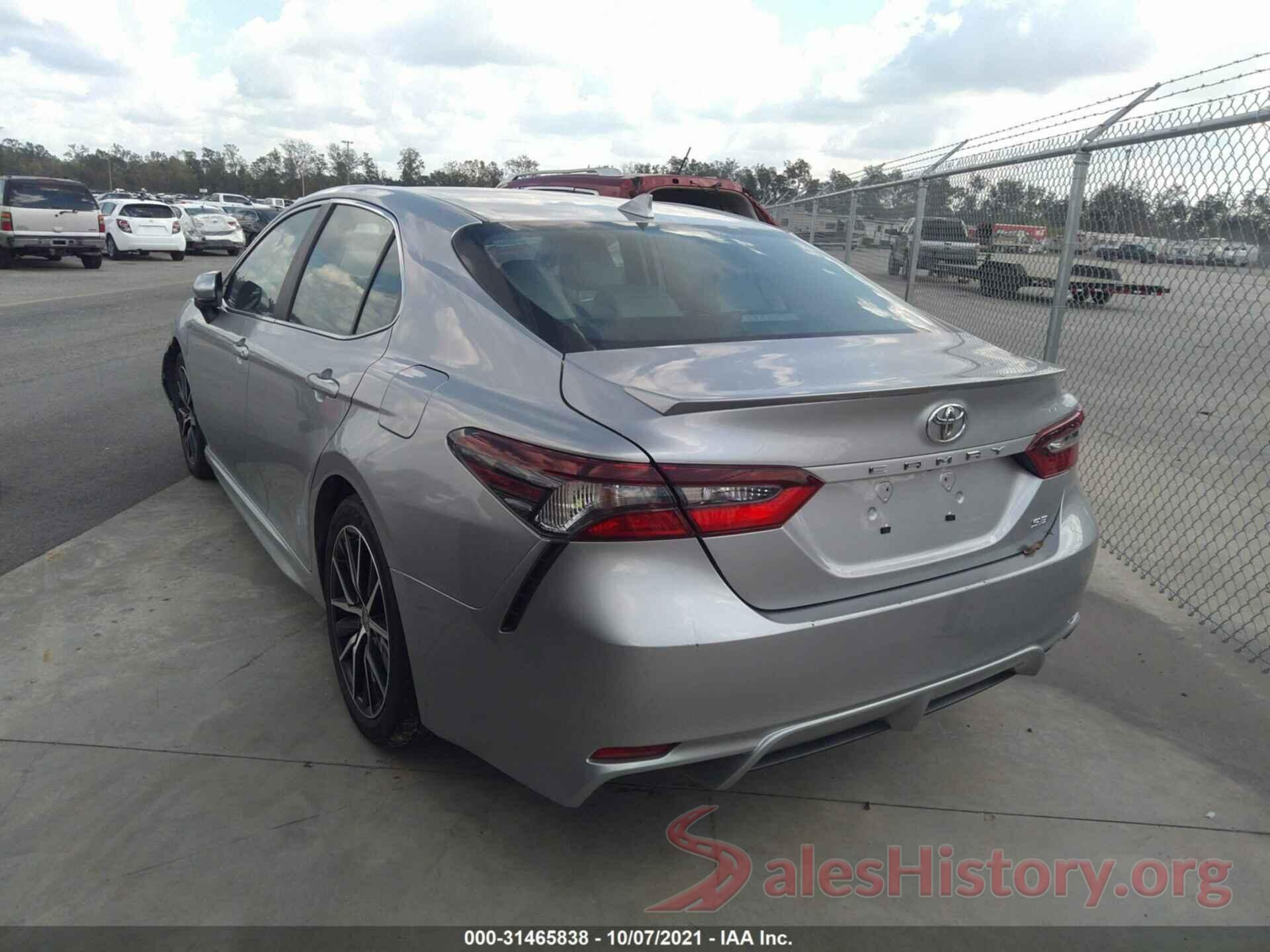 4T1G11AK8MU551580 2021 TOYOTA CAMRY