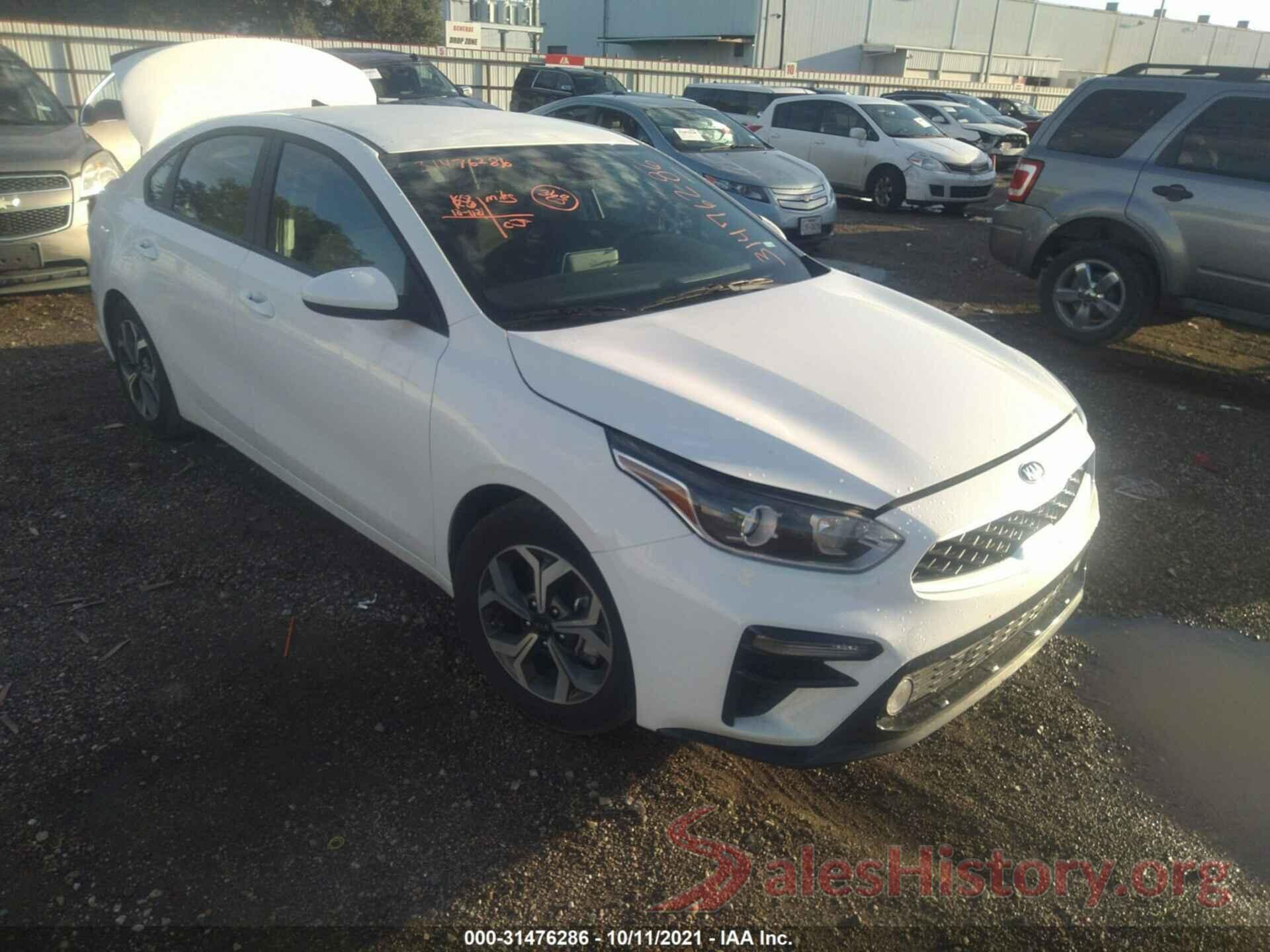 3KPF24AD7ME263712 2021 KIA FORTE