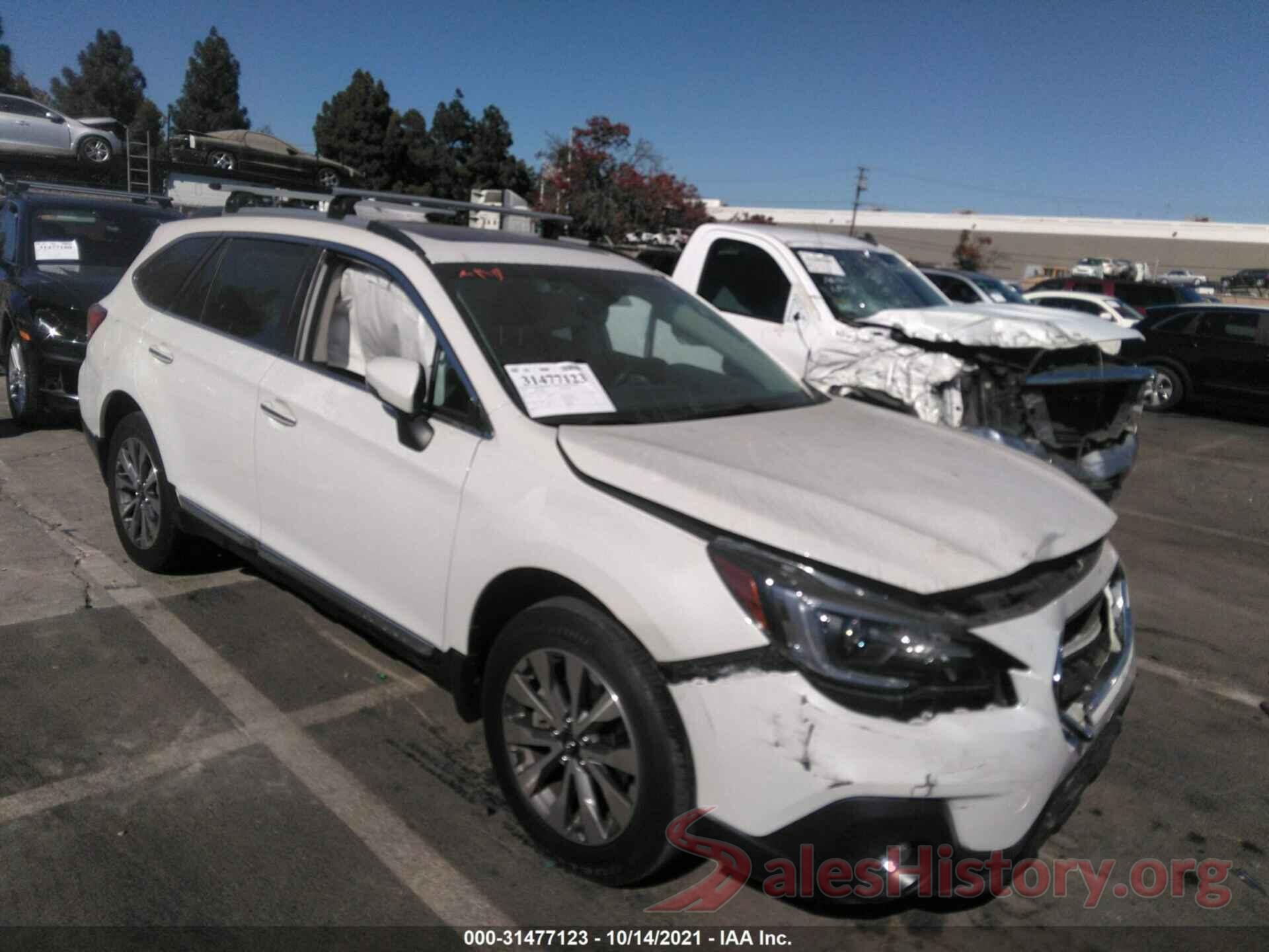 4S4BSETC8J3305800 2018 SUBARU OUTBACK