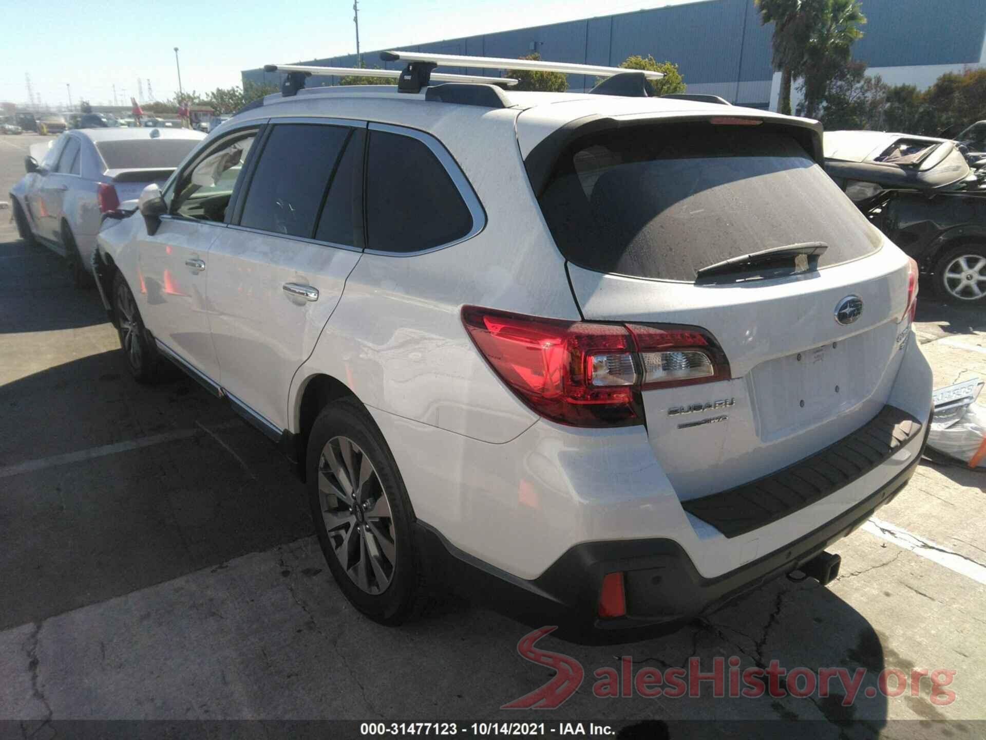 4S4BSETC8J3305800 2018 SUBARU OUTBACK