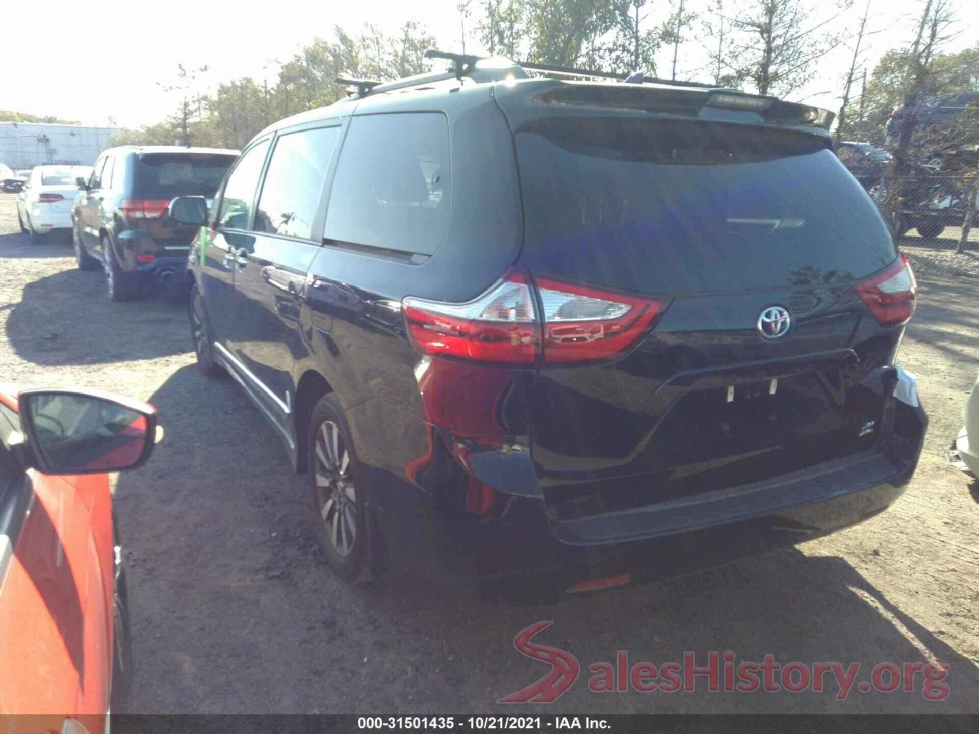 5TDDZ3DC7JS205052 2018 TOYOTA SIENNA