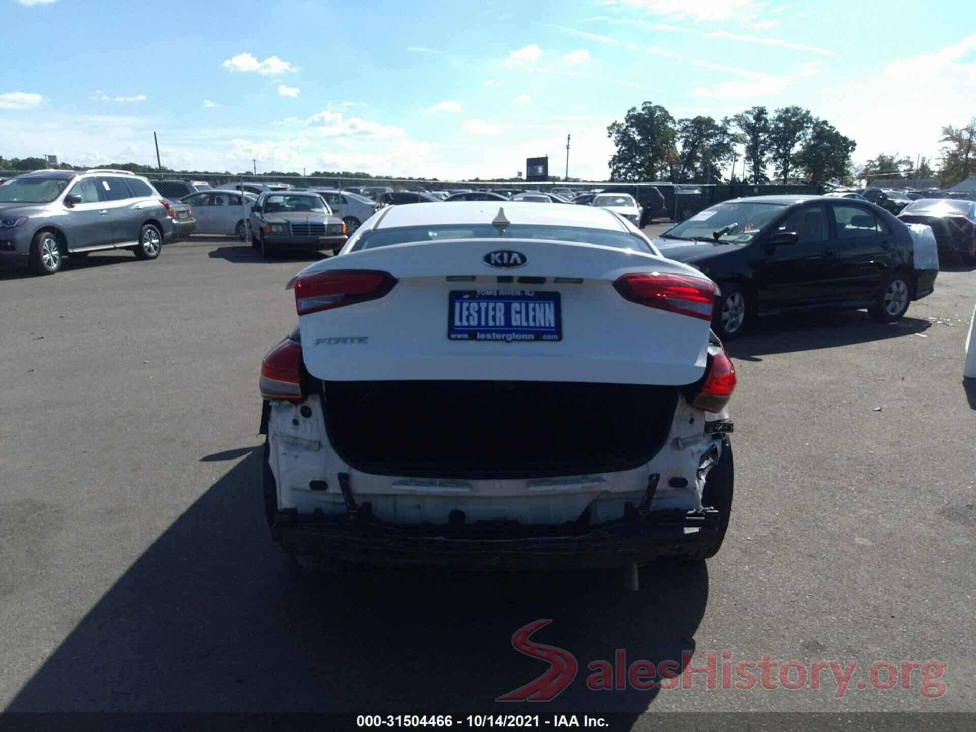 3KPFK4A70HE125073 2017 KIA FORTE