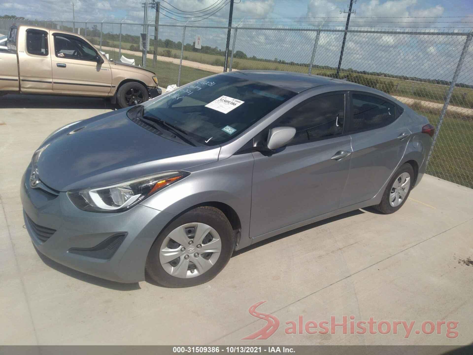 5NPDH4AE0GH690325 2016 HYUNDAI ELANTRA