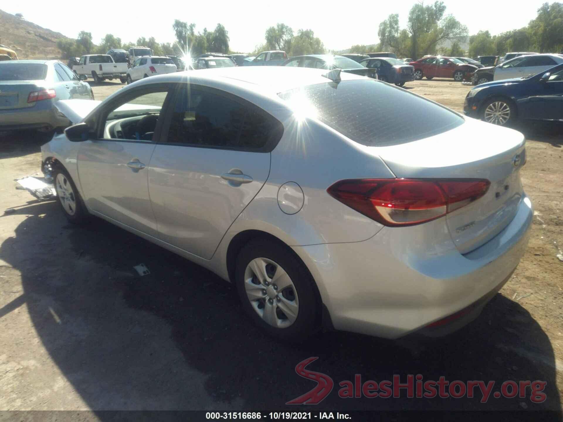 3KPFK4A78JE223967 2018 KIA FORTE