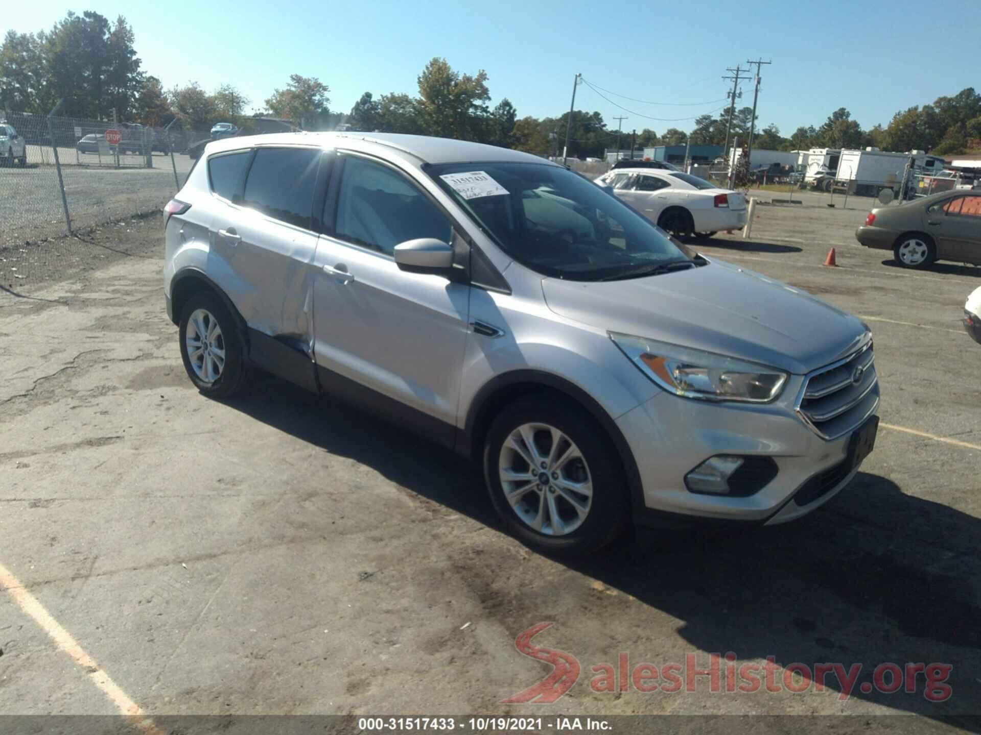 1FMCU0GD0HUC12620 2017 FORD ESCAPE