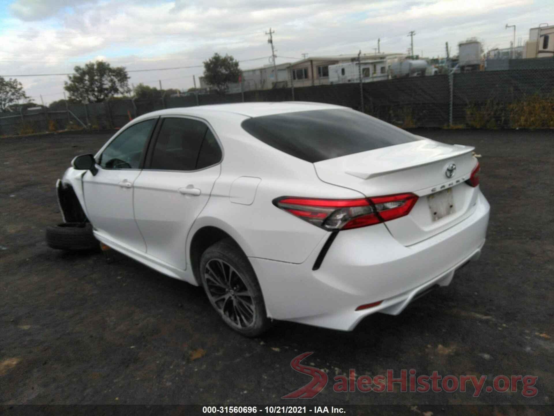 JTNB11HK8J3049377 2018 TOYOTA CAMRY