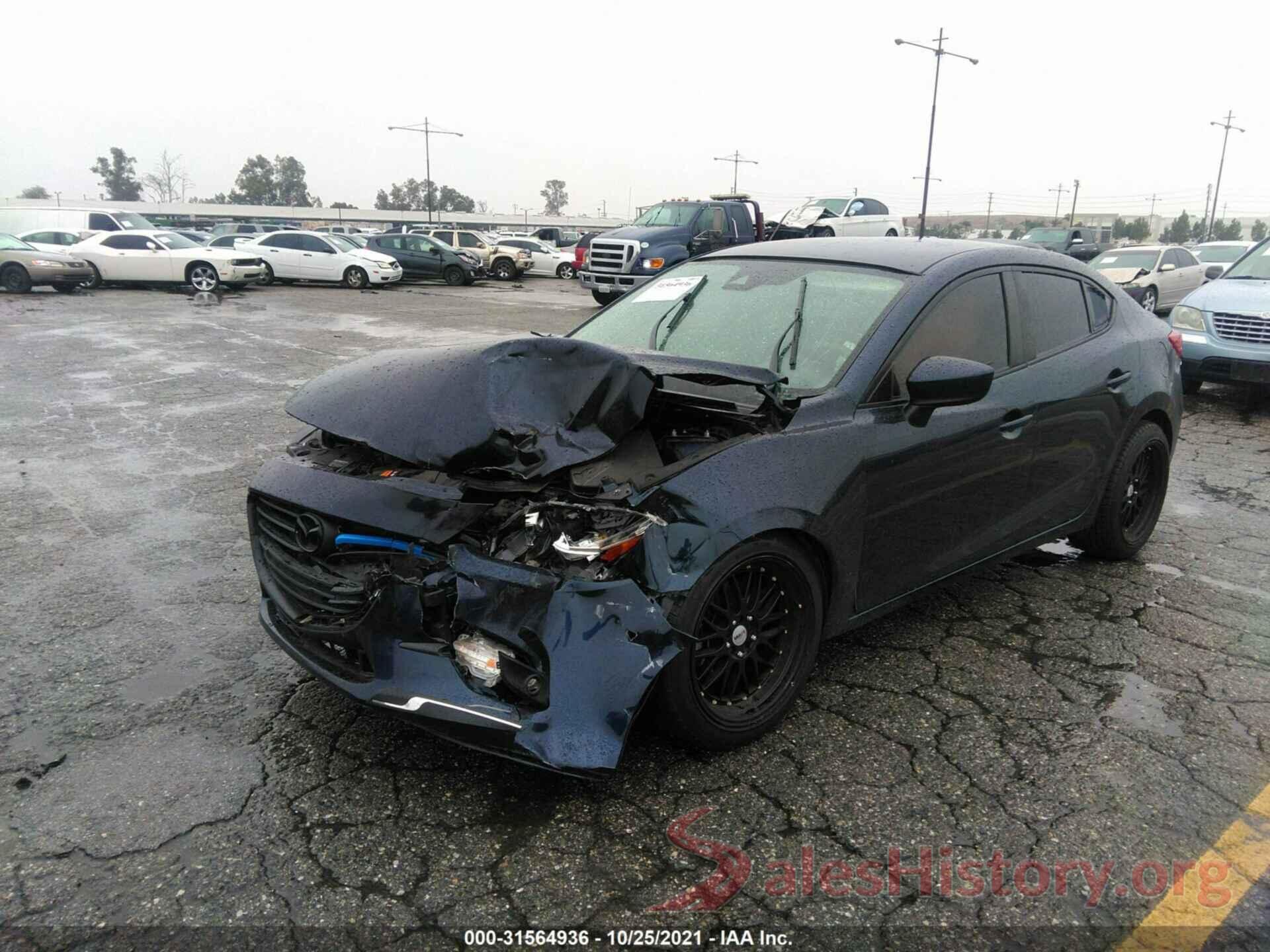 3MZBN1U76JM167840 2018 MAZDA MAZDA3 4-DOOR