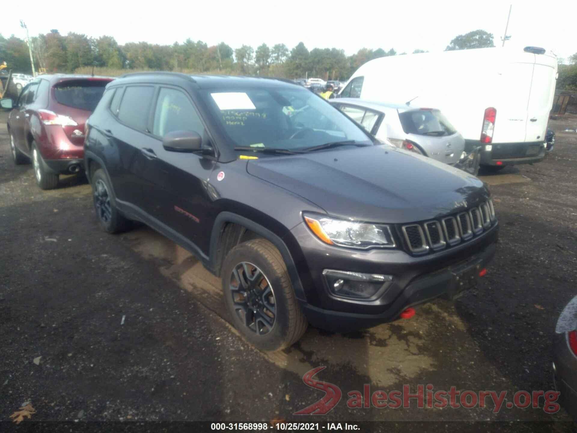 3C4NJDDBXKT721678 2019 JEEP COMPASS