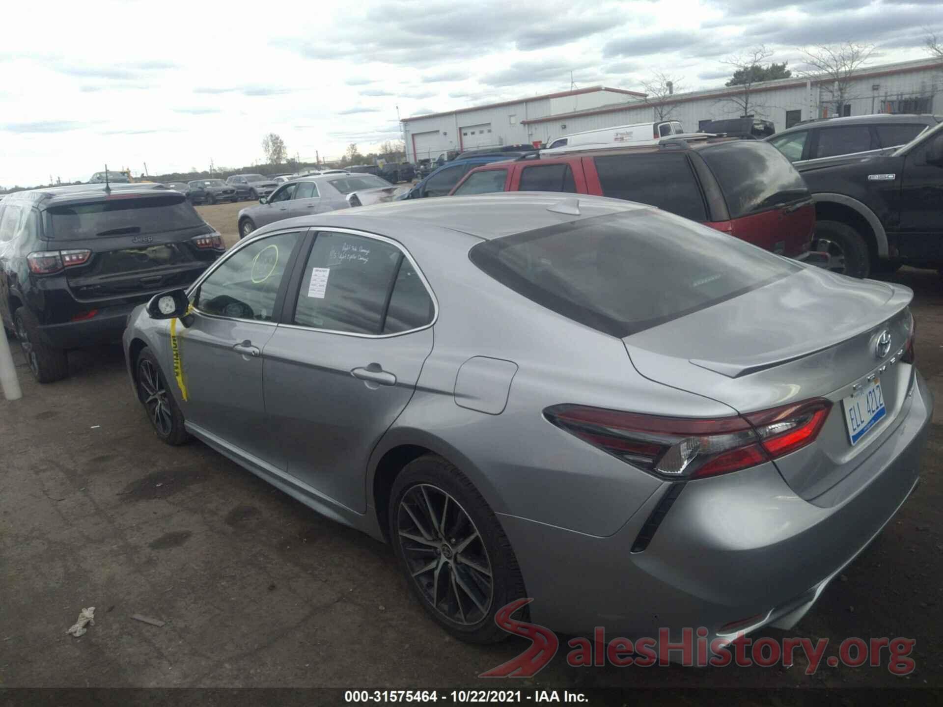 4T1G11AK2MU589550 2021 TOYOTA CAMRY