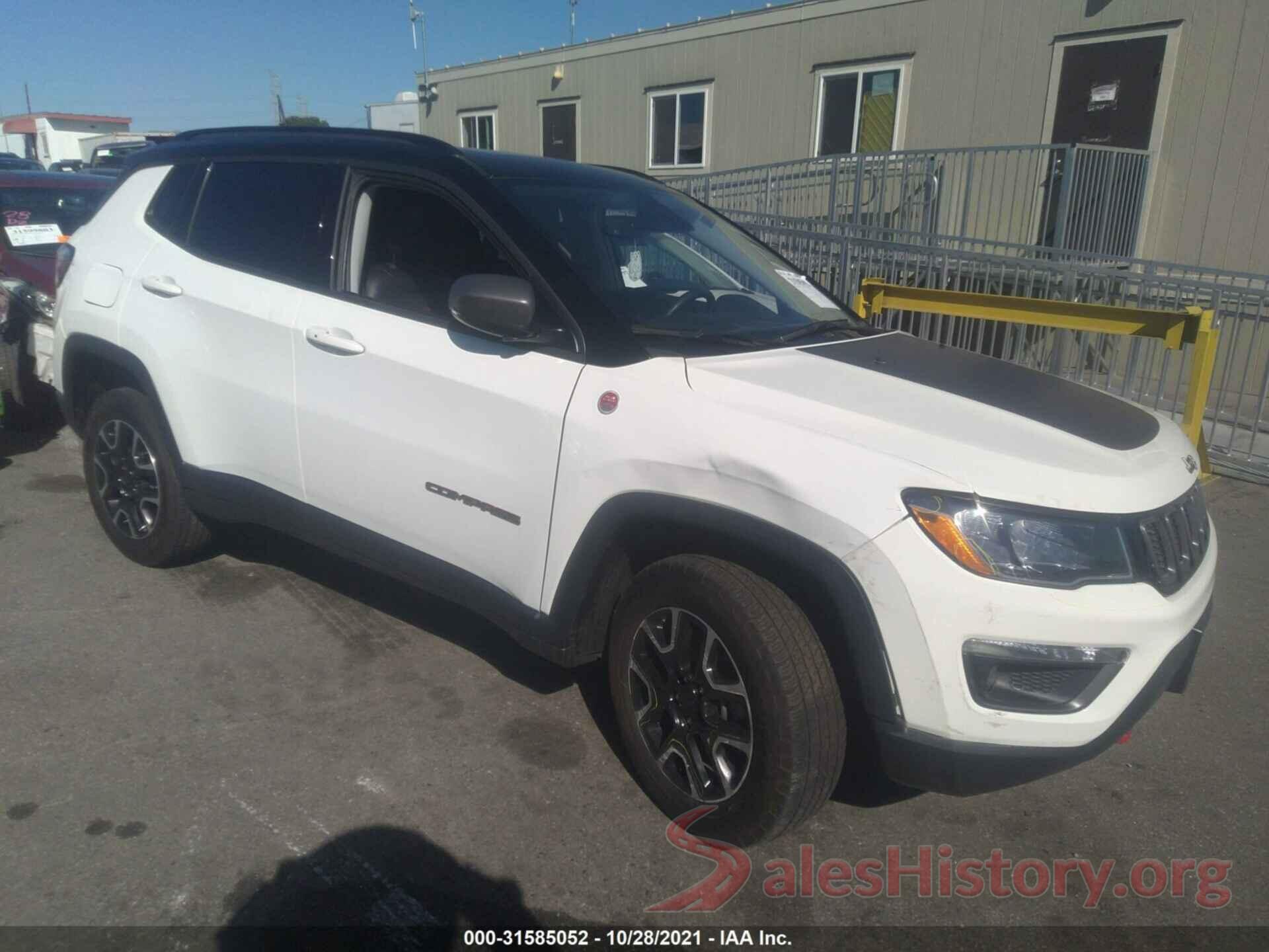 3C4NJDDB4KT790396 2019 JEEP COMPASS