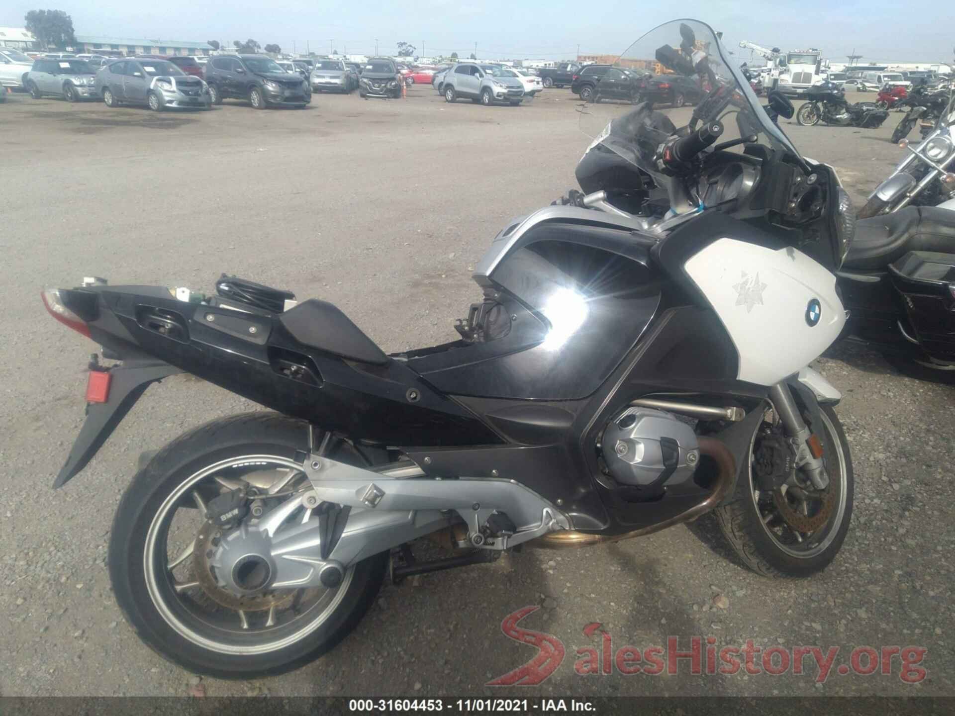 WB1044006CZW21235 2012 BMW R1200