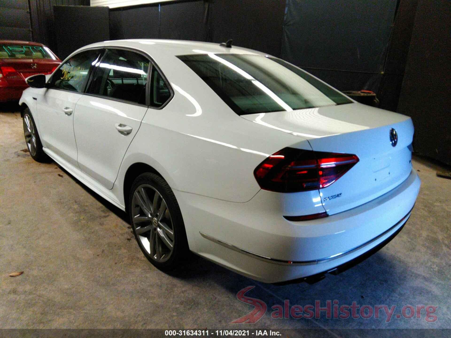 1VWAA7A33JC039679 2018 VOLKSWAGEN PASSAT