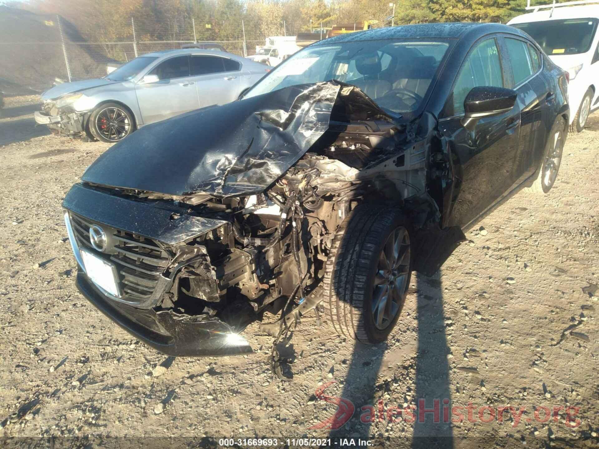 3MZBN1V37JM243349 2018 MAZDA MAZDA3 4-DOOR