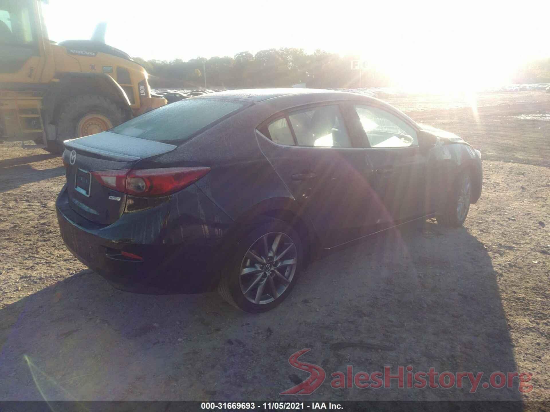 3MZBN1V37JM243349 2018 MAZDA MAZDA3 4-DOOR