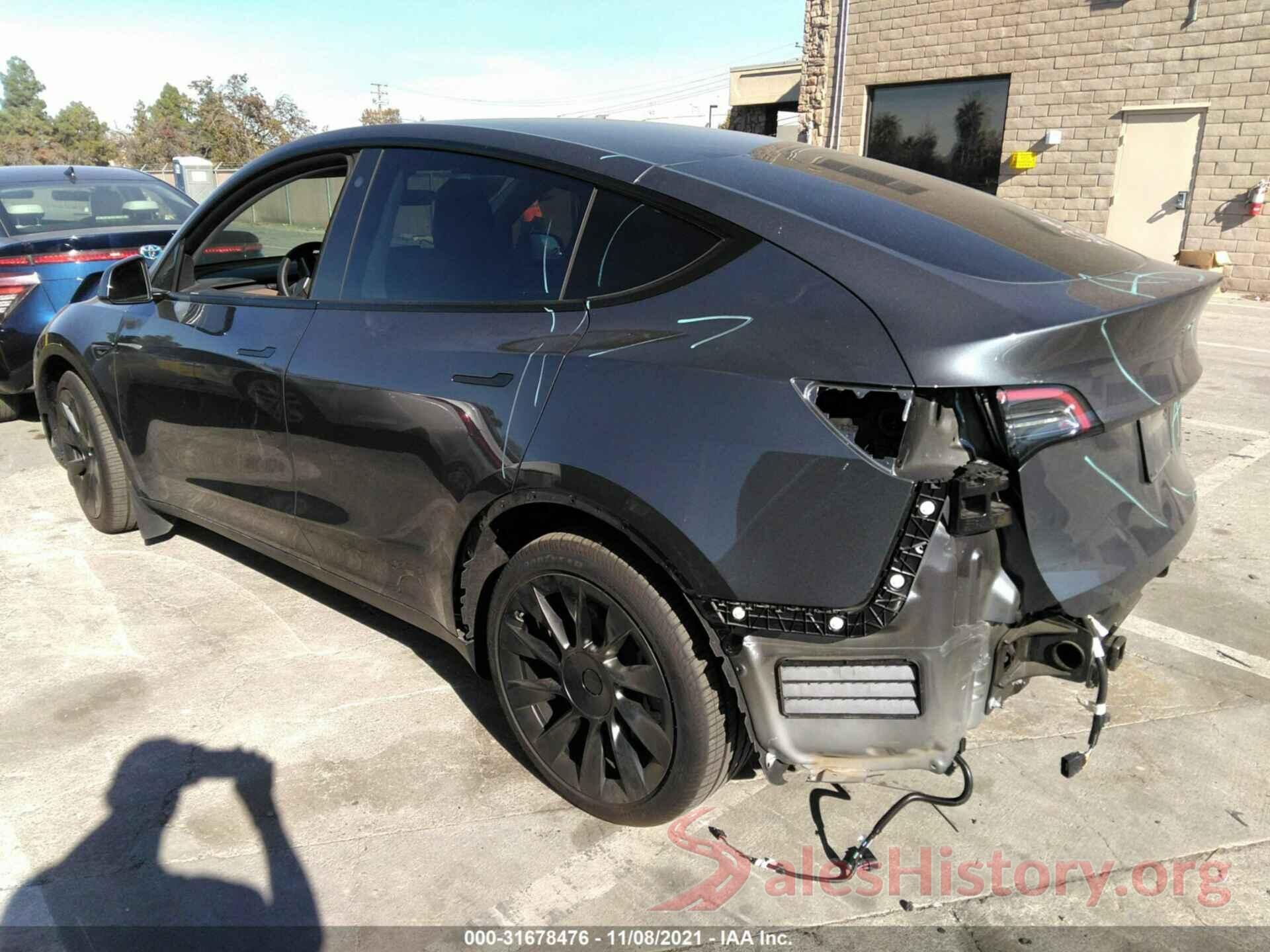 5YJYGDEE7MF152911 2021 TESLA MODEL Y