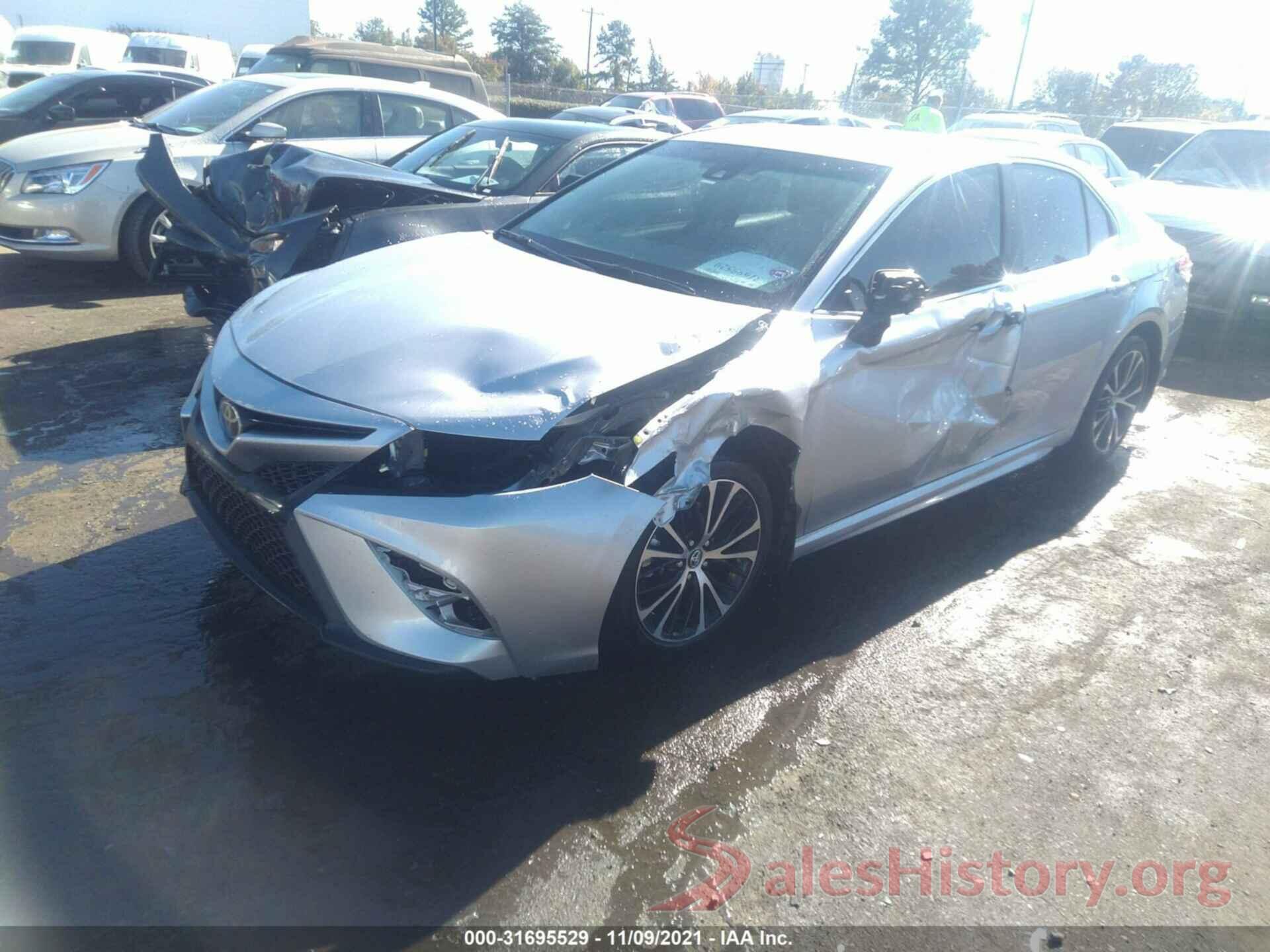 4T1B11HK1JU546569 2018 TOYOTA CAMRY