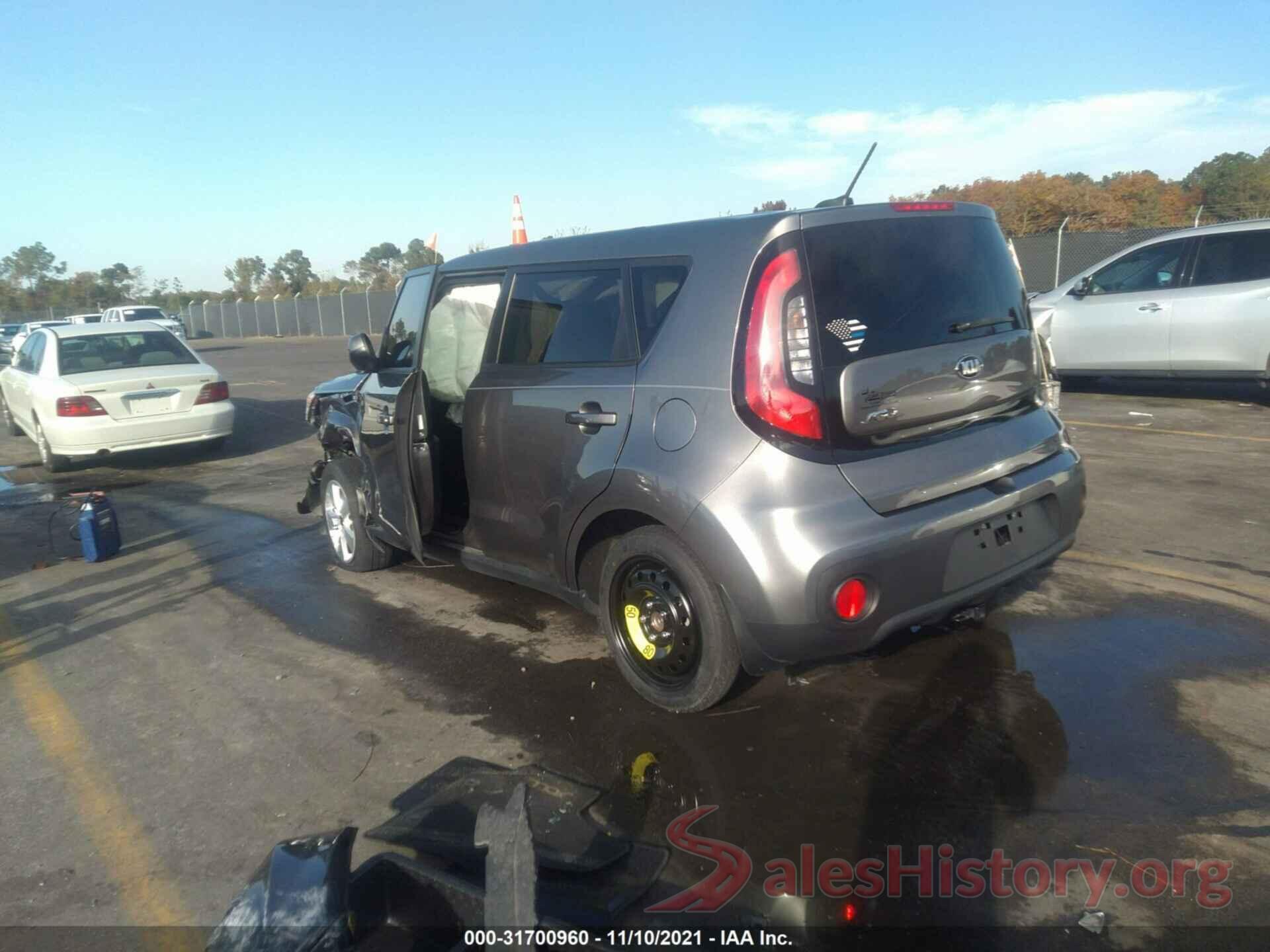 KNDJN2A27J7596833 2018 KIA SOUL