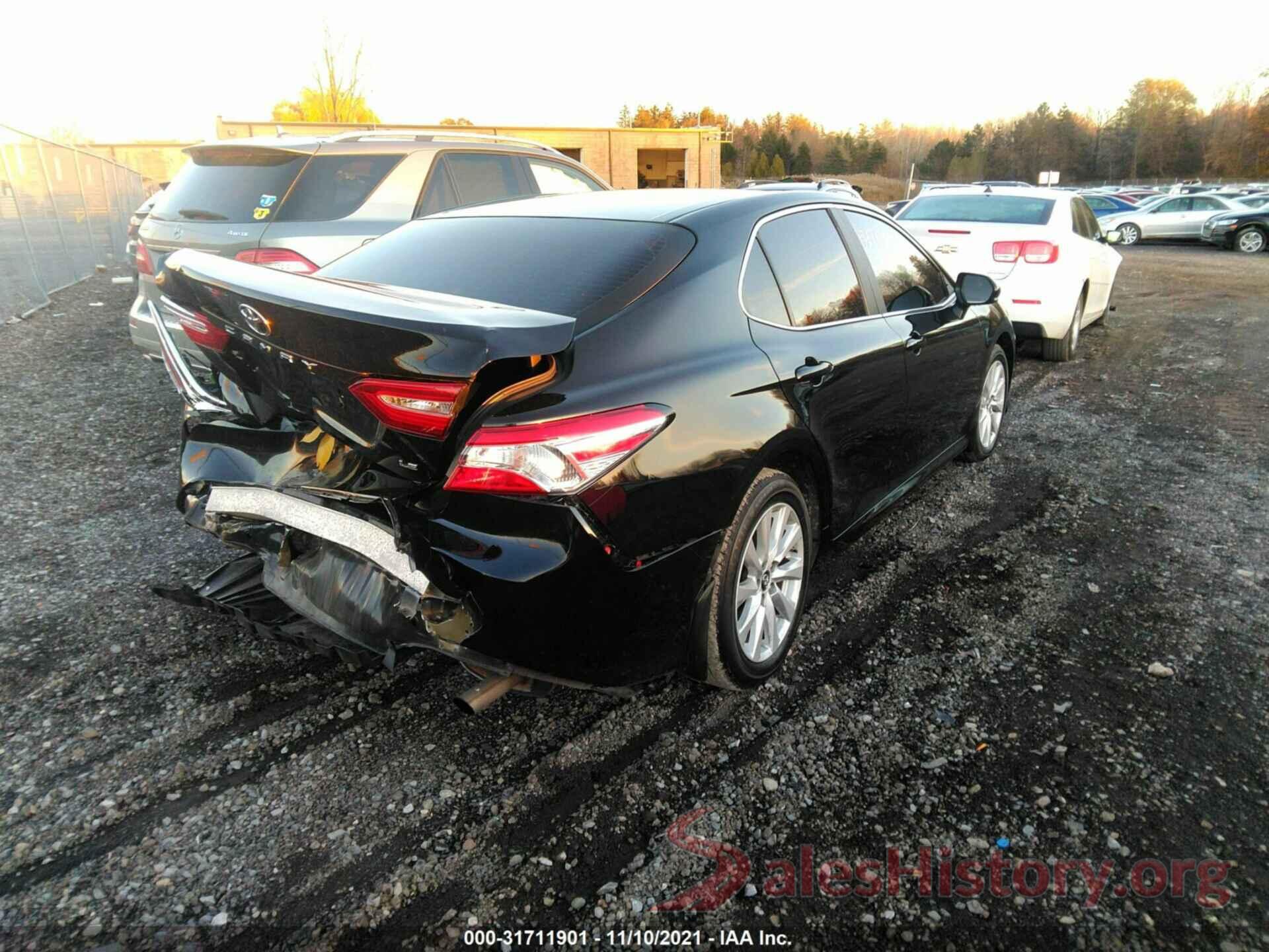 4T1B11HK6JU139654 2018 TOYOTA CAMRY