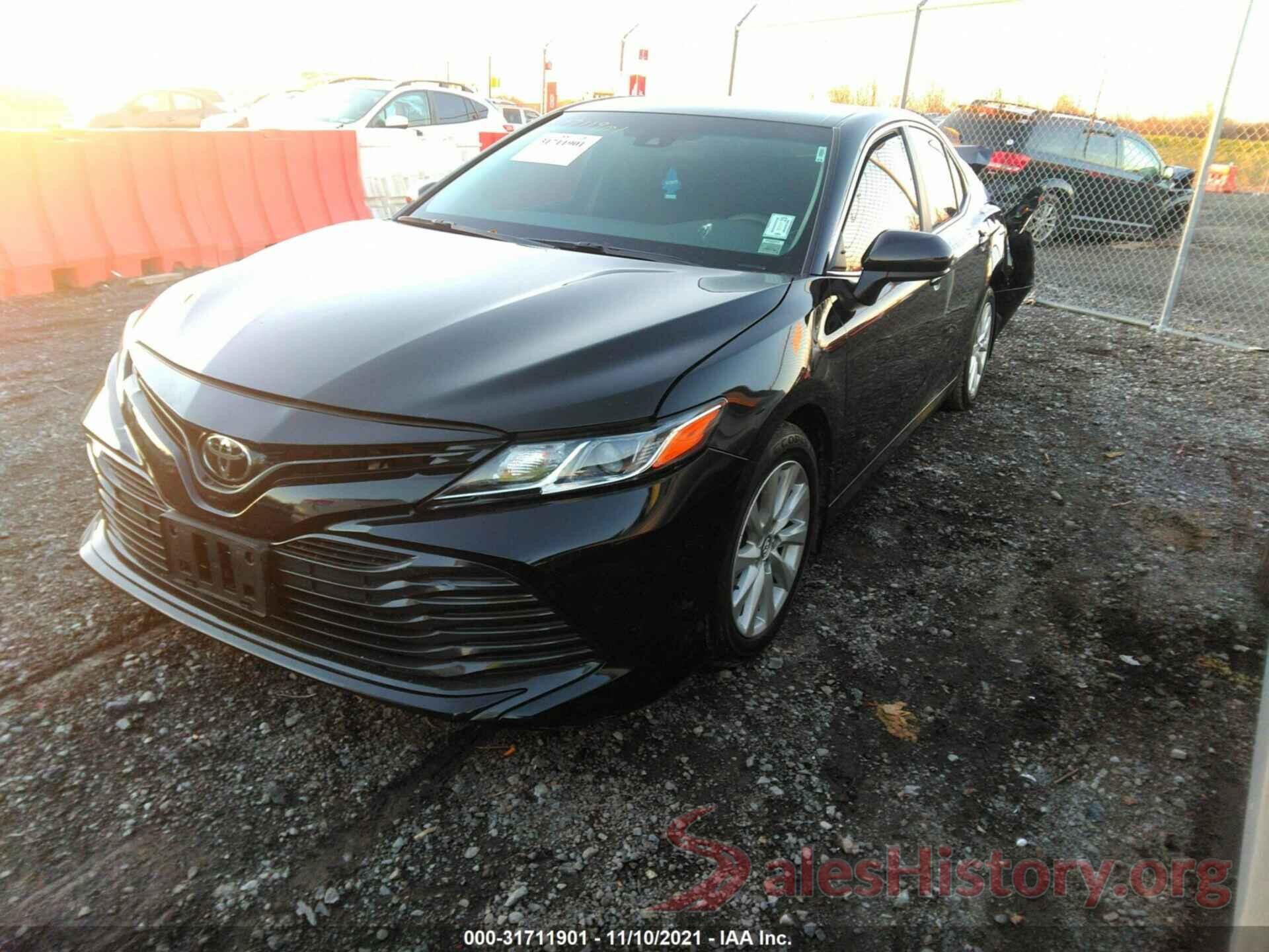 4T1B11HK6JU139654 2018 TOYOTA CAMRY