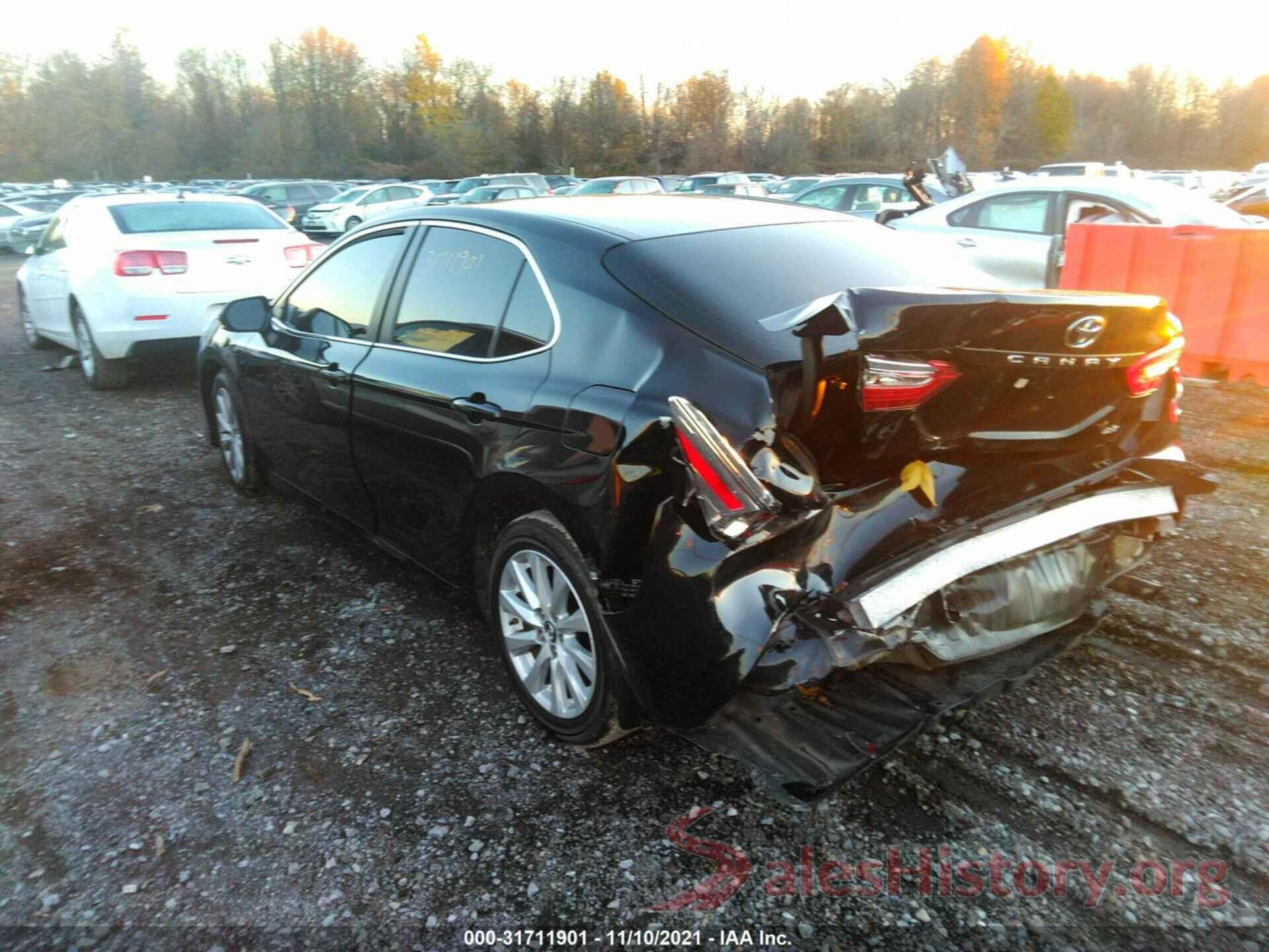 4T1B11HK6JU139654 2018 TOYOTA CAMRY