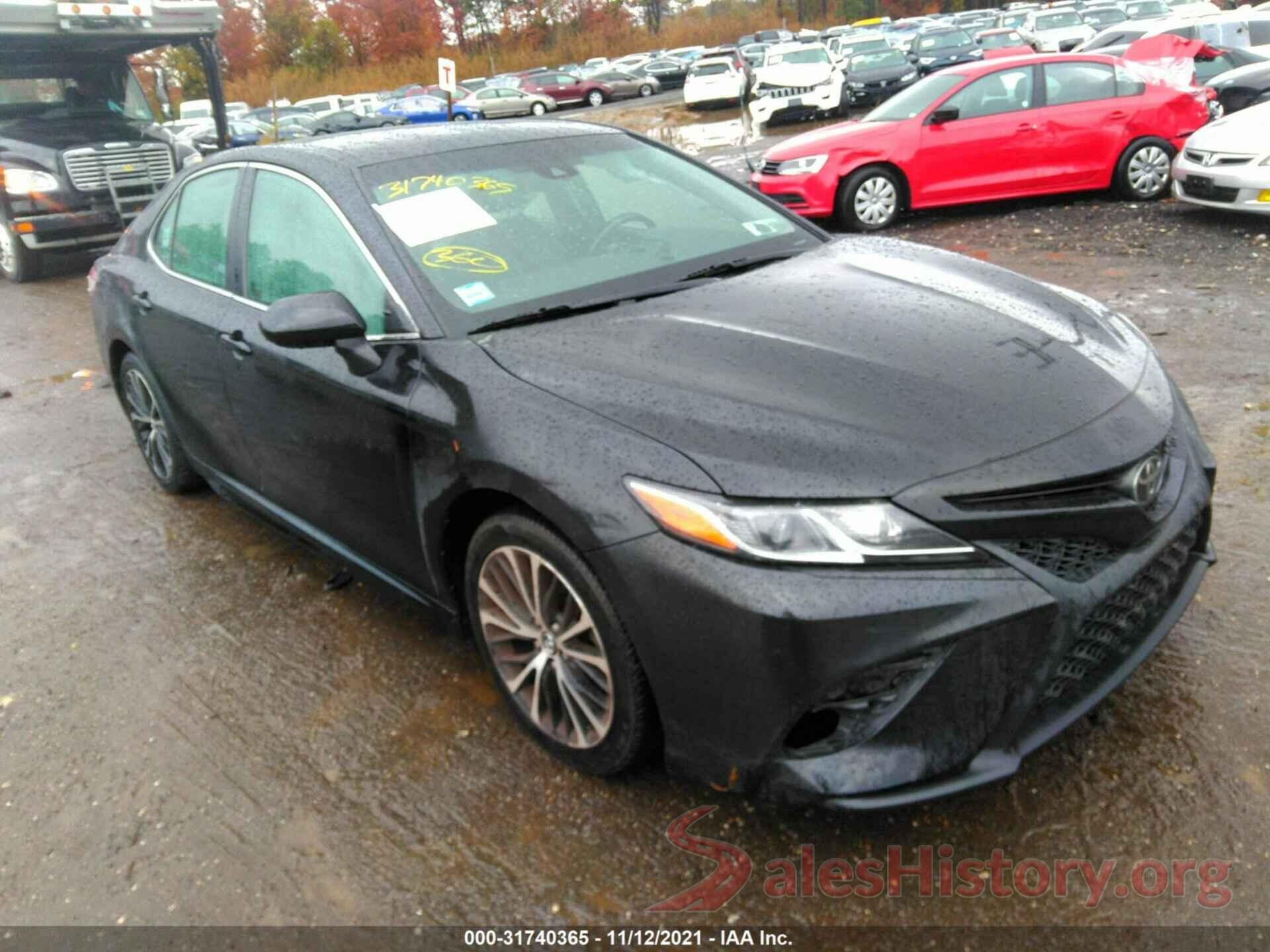 4T1B11HK8JU551932 2018 TOYOTA CAMRY