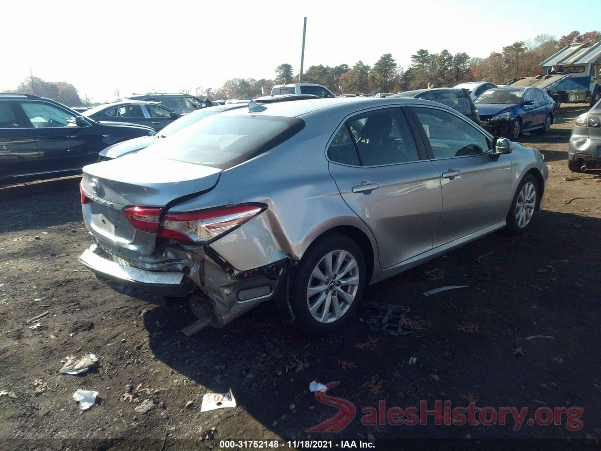 4T1B11HK1KU240697 2019 TOYOTA CAMRY