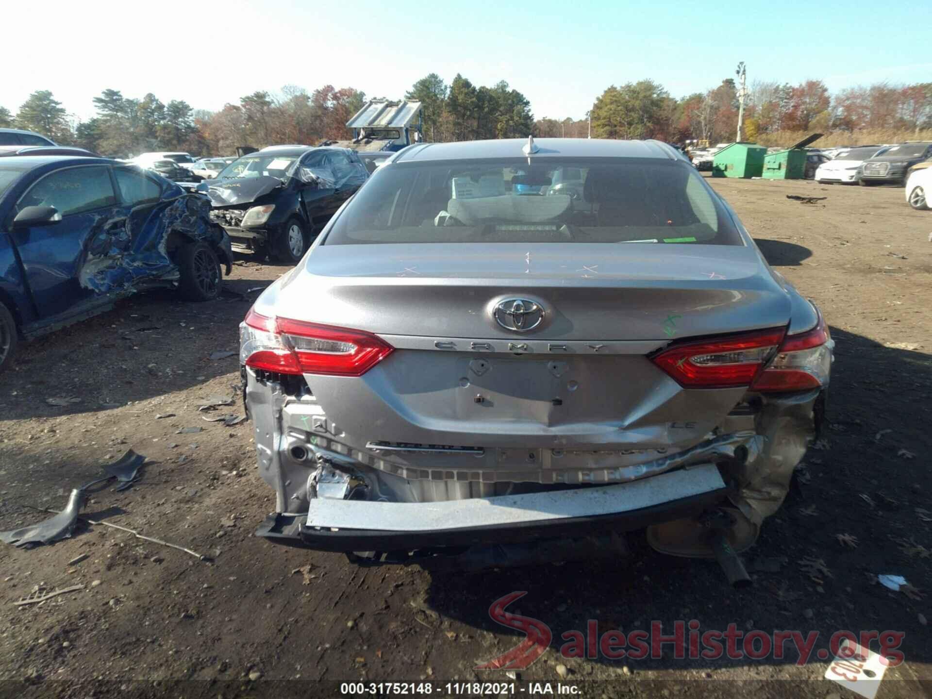 4T1B11HK1KU240697 2019 TOYOTA CAMRY