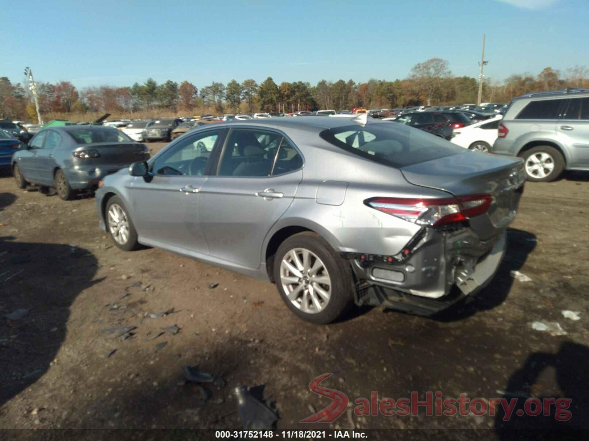 4T1B11HK1KU240697 2019 TOYOTA CAMRY