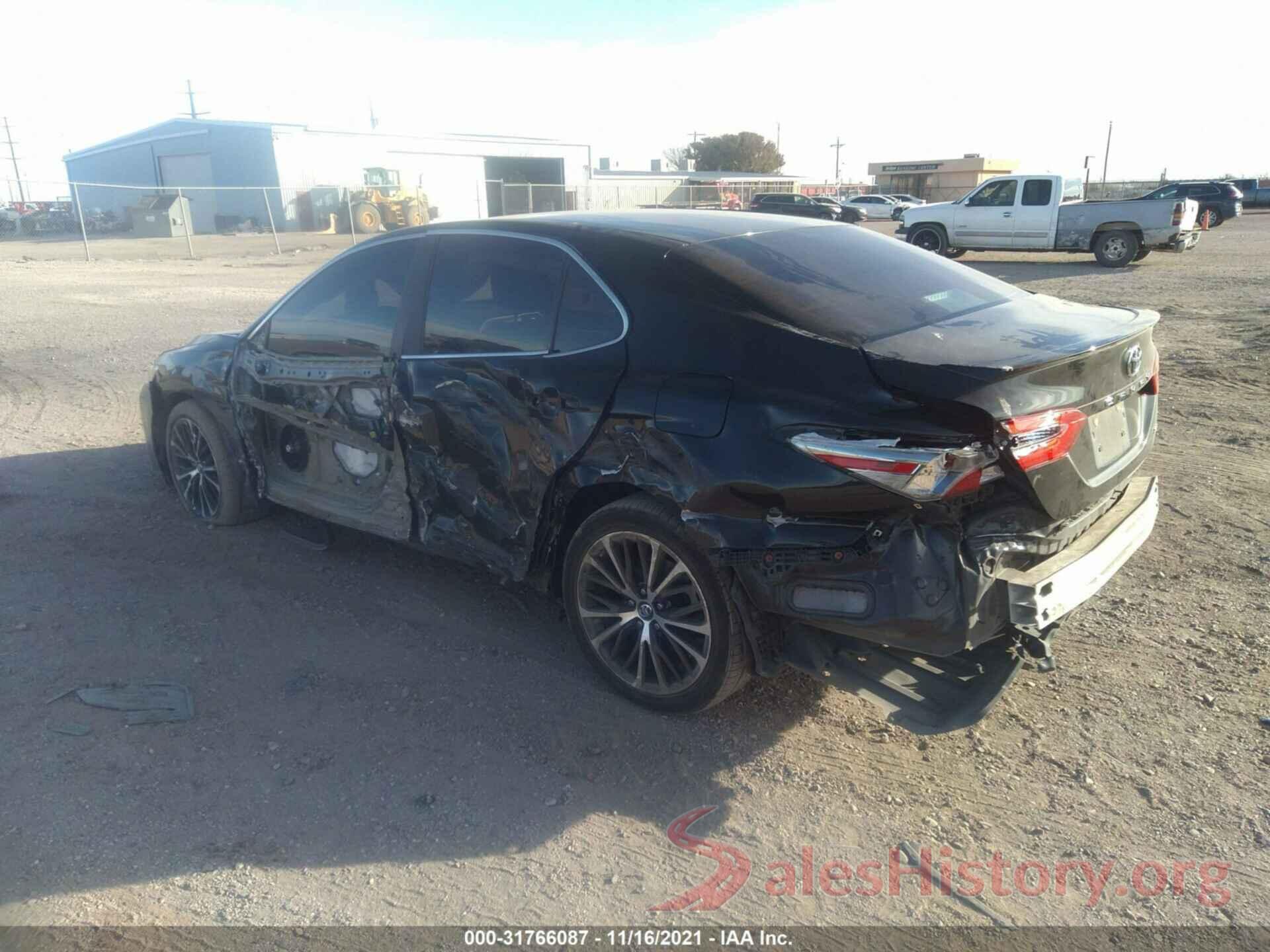 4T1B11HK7JU560766 2018 TOYOTA CAMRY