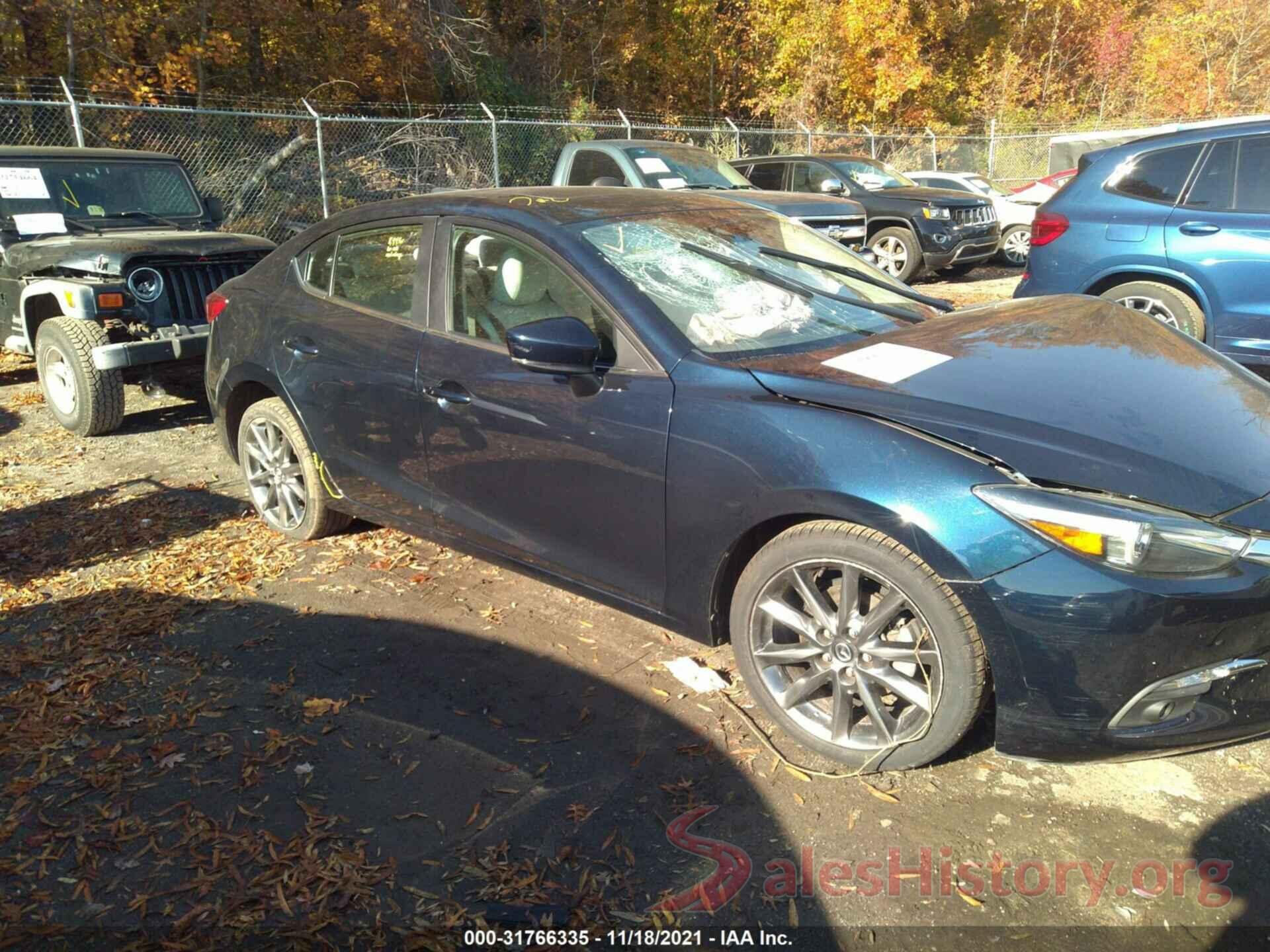 3MZBN1W39JM236305 2018 MAZDA MAZDA3 4-DOOR