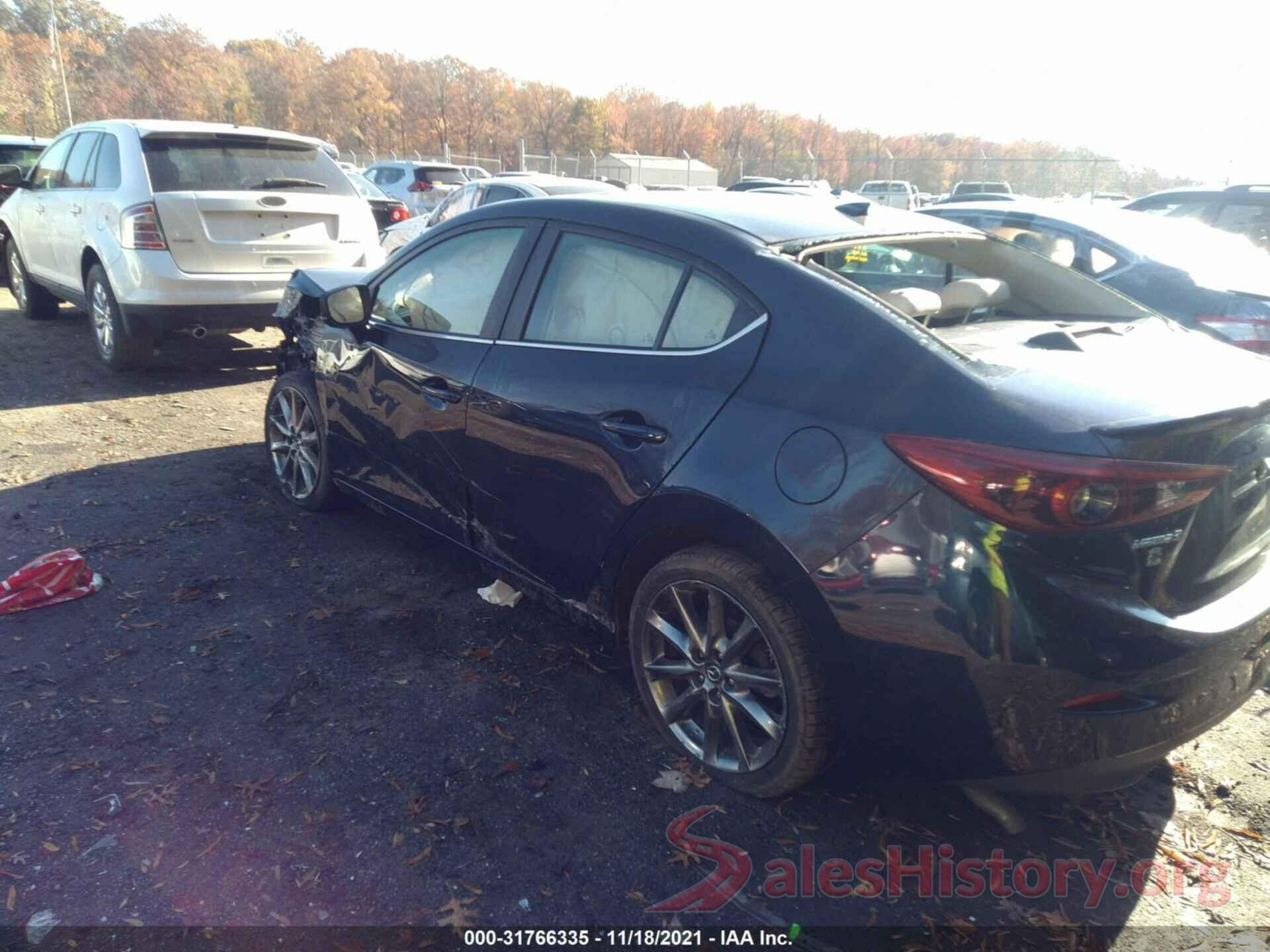 3MZBN1W39JM236305 2018 MAZDA MAZDA3 4-DOOR