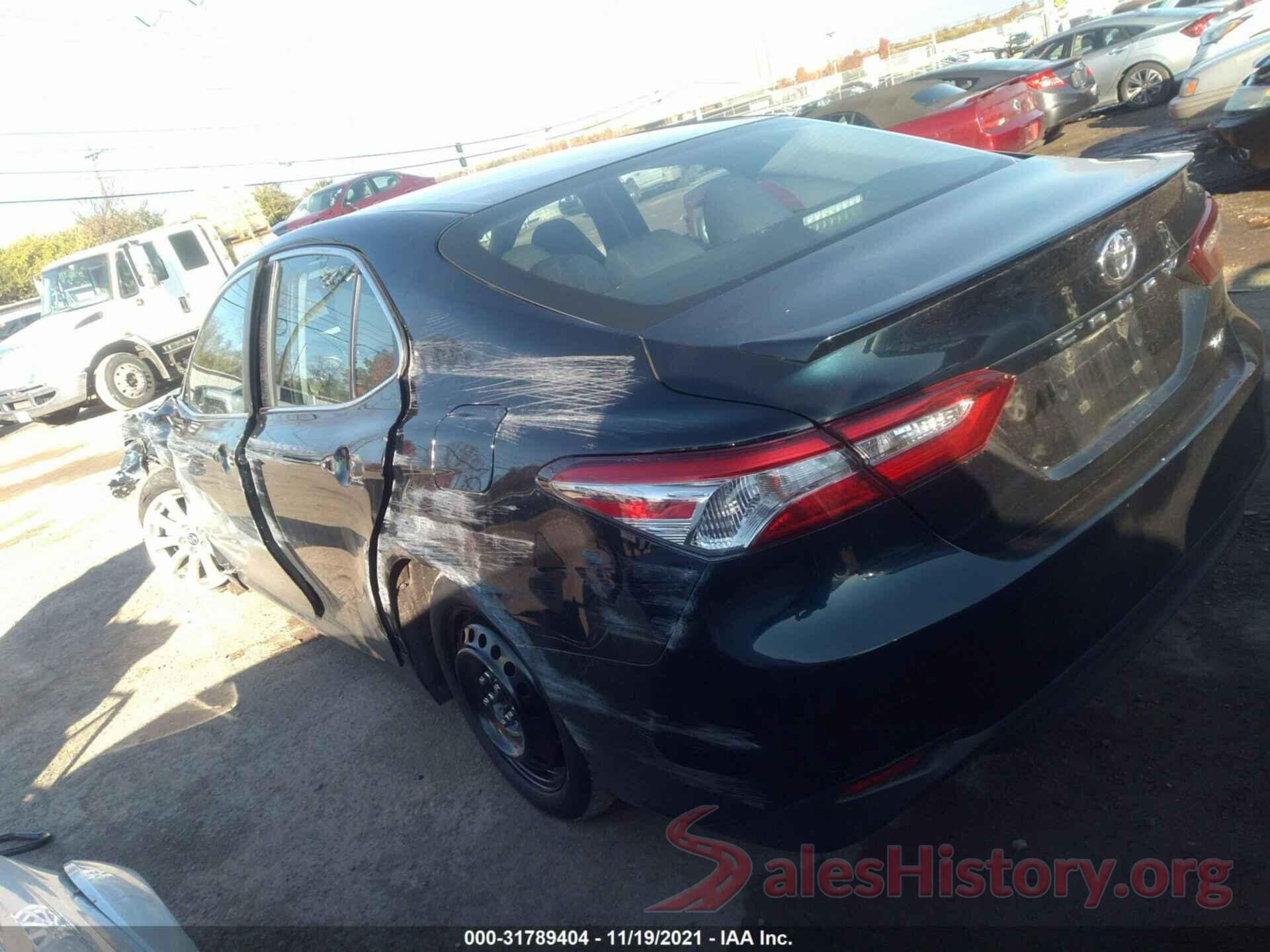 4T1B11HK4JU523643 2018 TOYOTA CAMRY