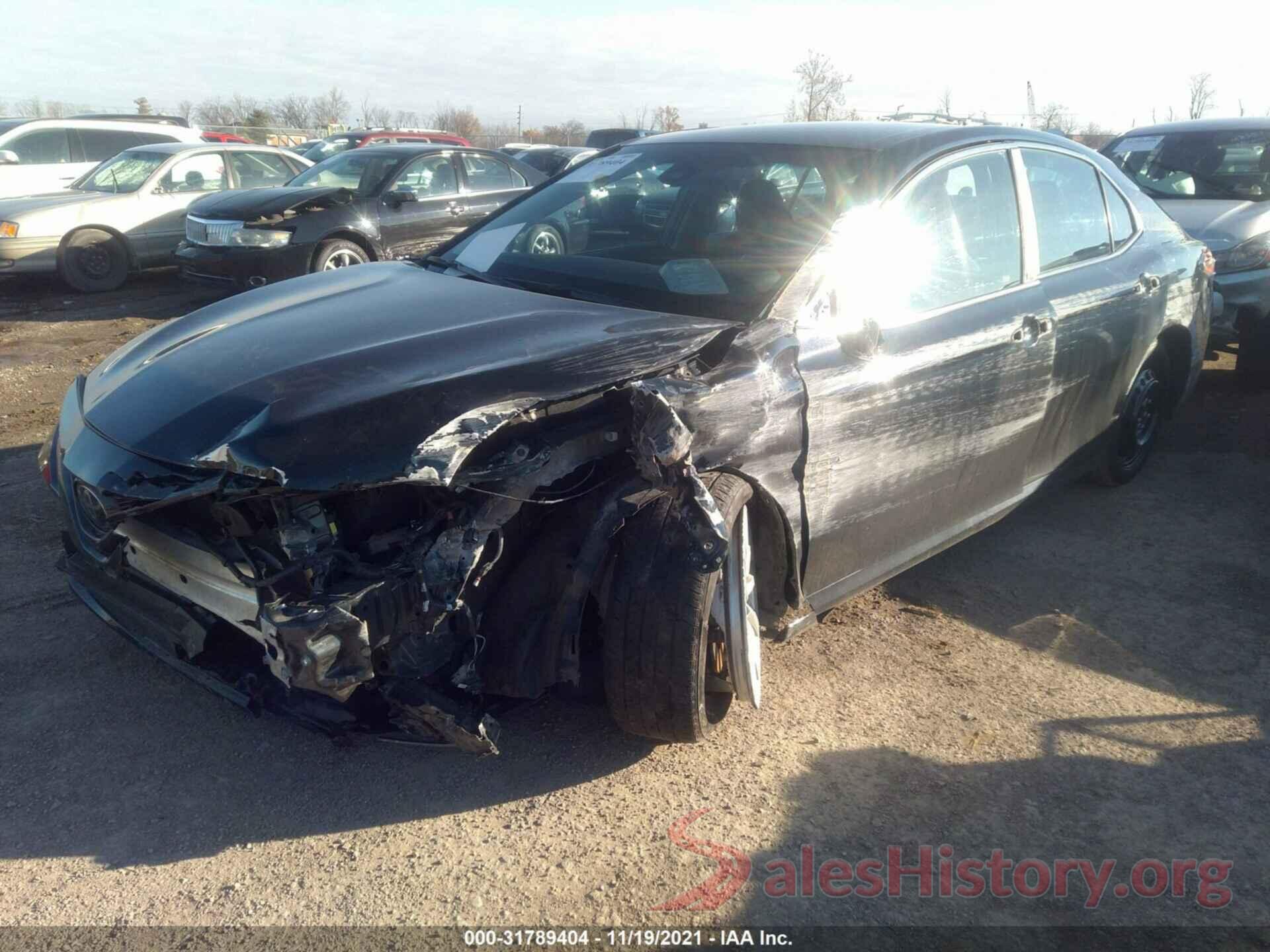 4T1B11HK4JU523643 2018 TOYOTA CAMRY