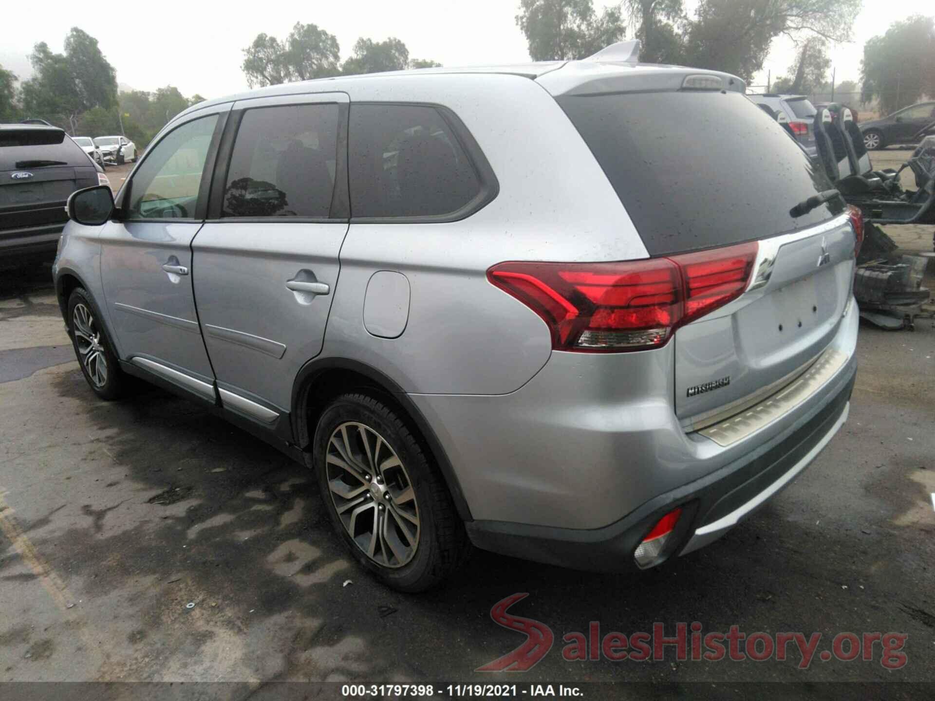 JA4AD3A32HZ028242 2017 MITSUBISHI OUTLANDER