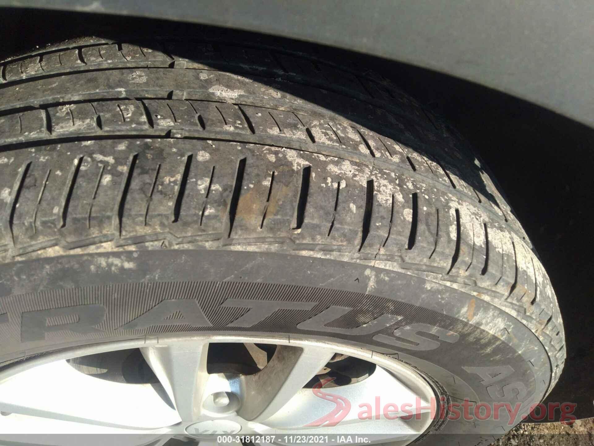 5XYPGDA30JG430777 2018 KIA SORENTO