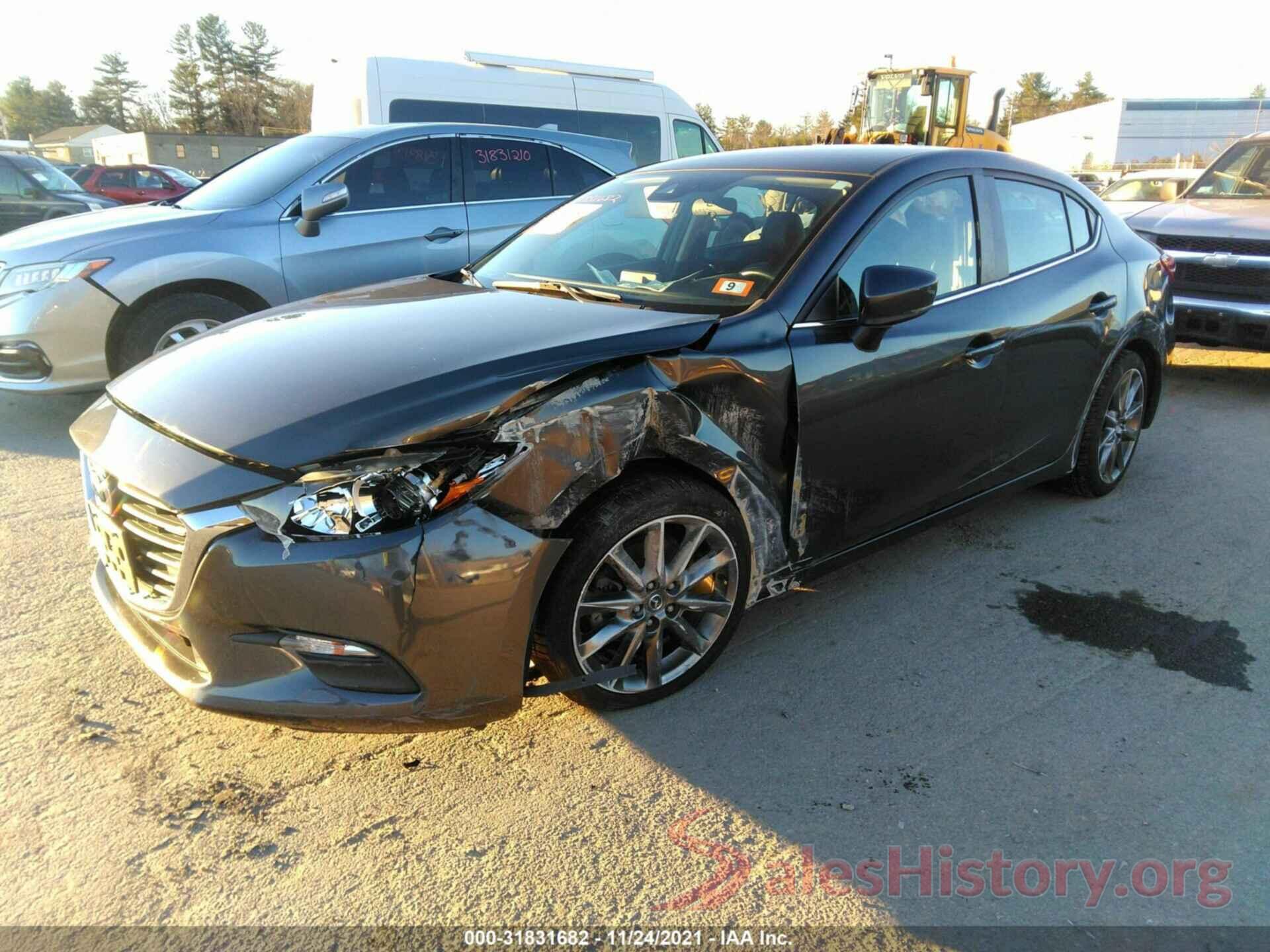 3MZBN1V32JM264979 2018 MAZDA MAZDA3 4-DOOR