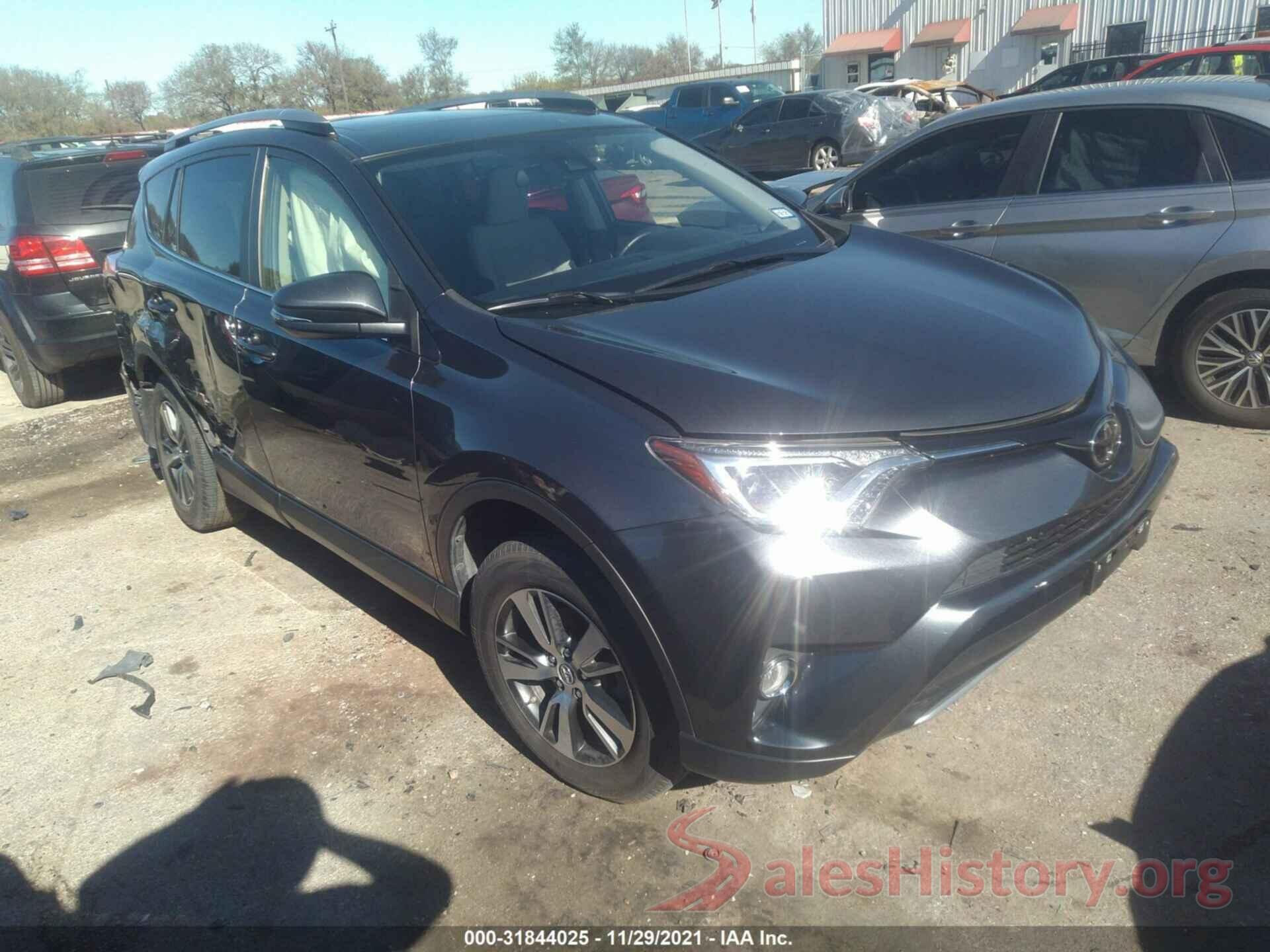 JTMWFREV2HD098437 2017 TOYOTA RAV4