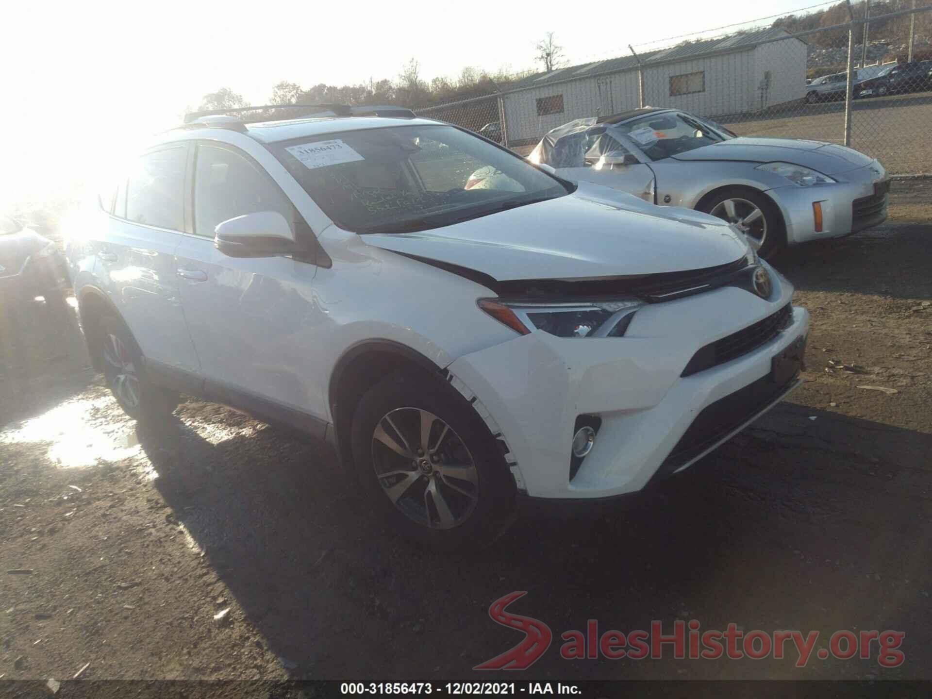 JTMRFREV0HJ143552 2017 TOYOTA RAV4