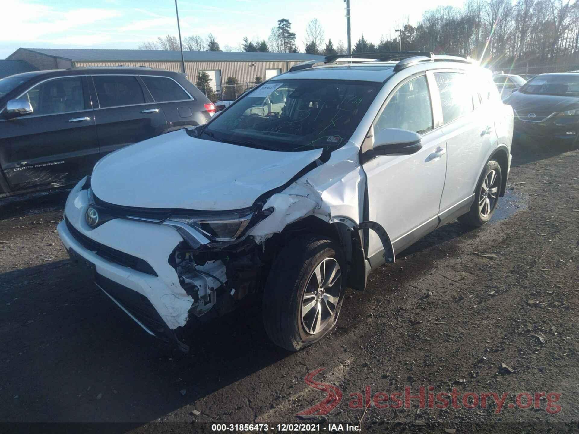 JTMRFREV0HJ143552 2017 TOYOTA RAV4