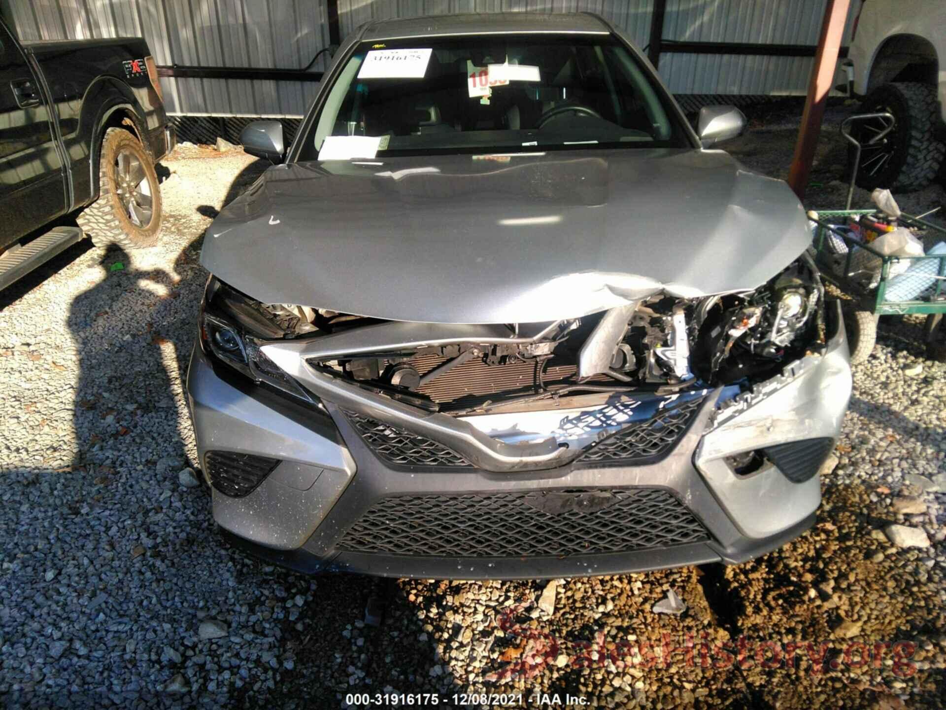 JTNB11HK9J3023080 2018 TOYOTA CAMRY