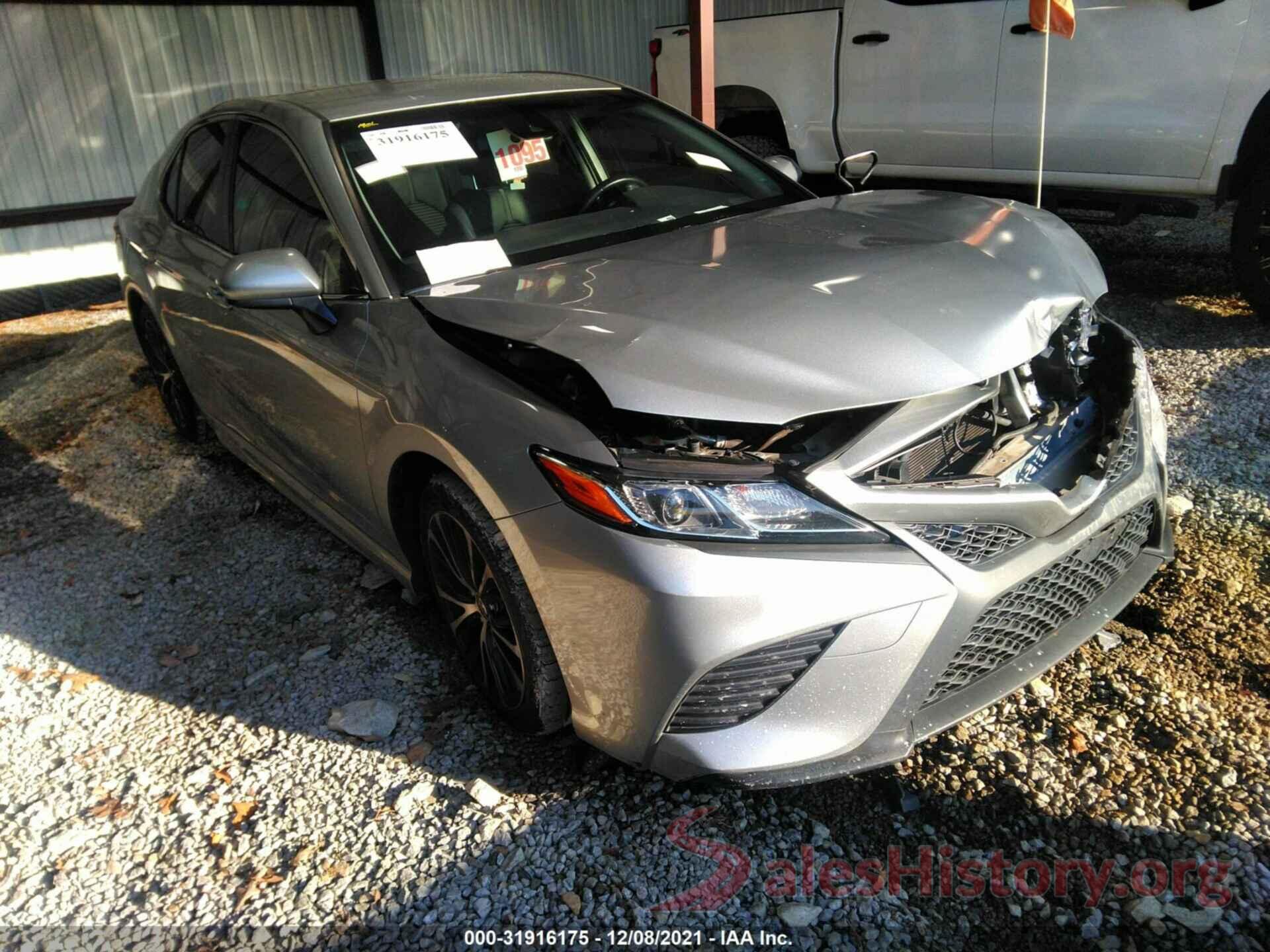 JTNB11HK9J3023080 2018 TOYOTA CAMRY