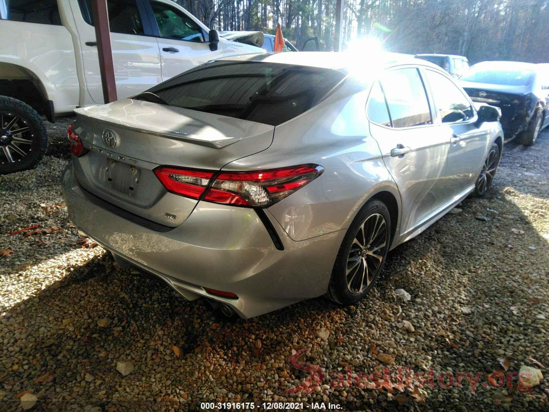 JTNB11HK9J3023080 2018 TOYOTA CAMRY