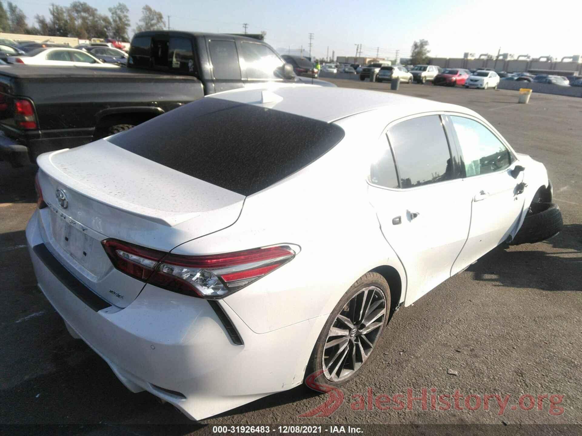 4T1B61HK9JU089544 2018 TOYOTA CAMRY