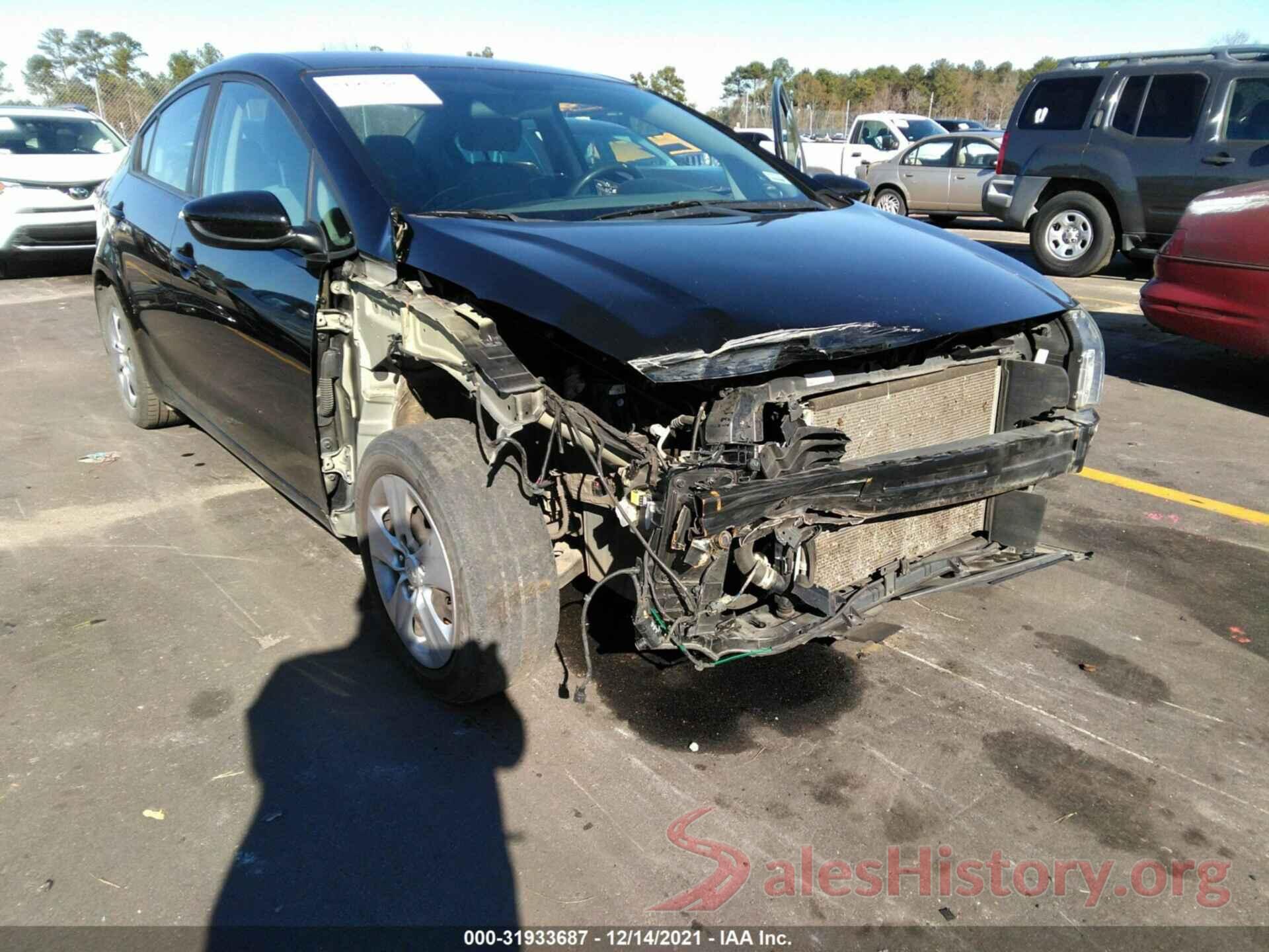 3KPFL4A74HE016208 2017 KIA FORTE