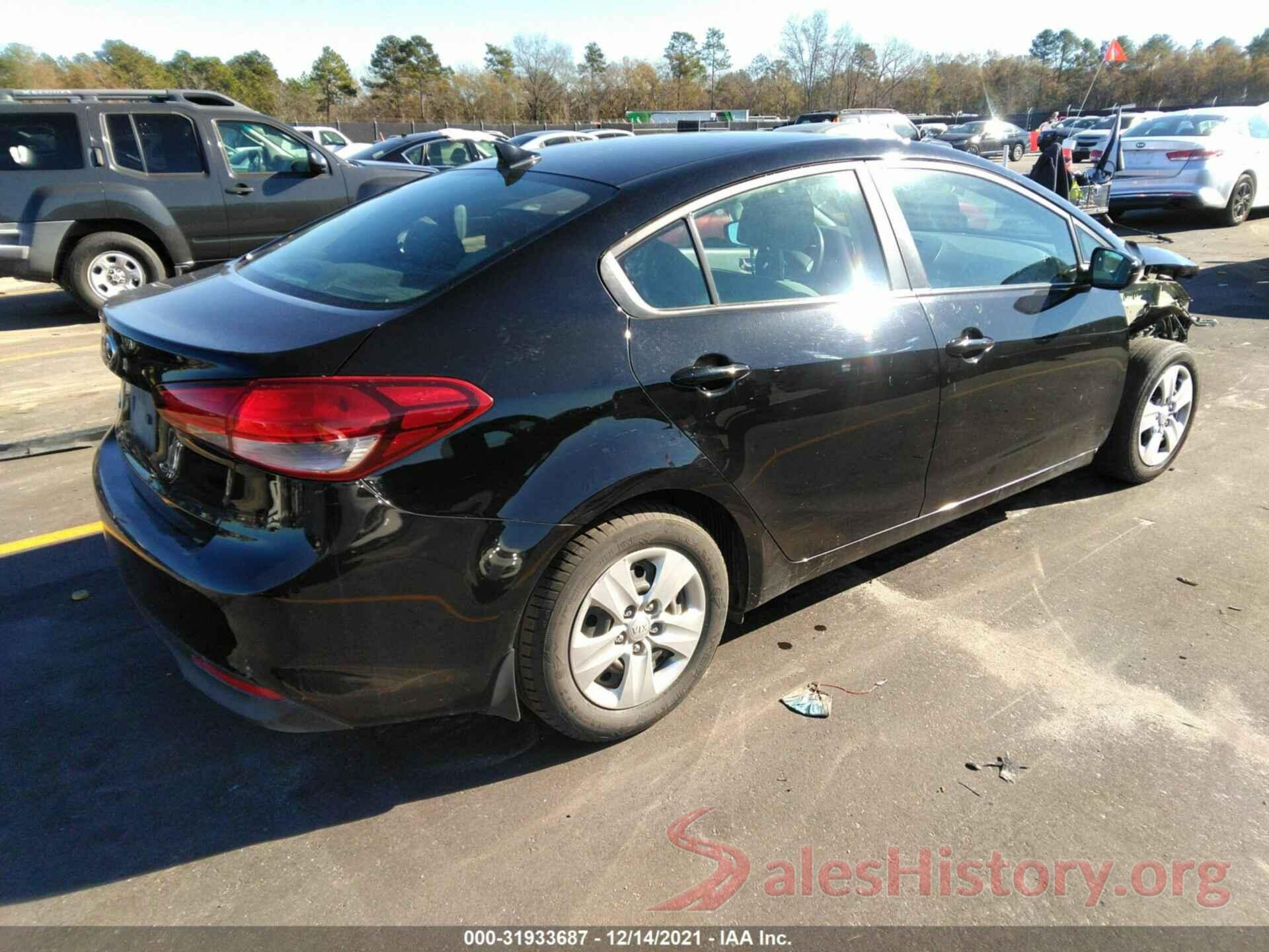 3KPFL4A74HE016208 2017 KIA FORTE