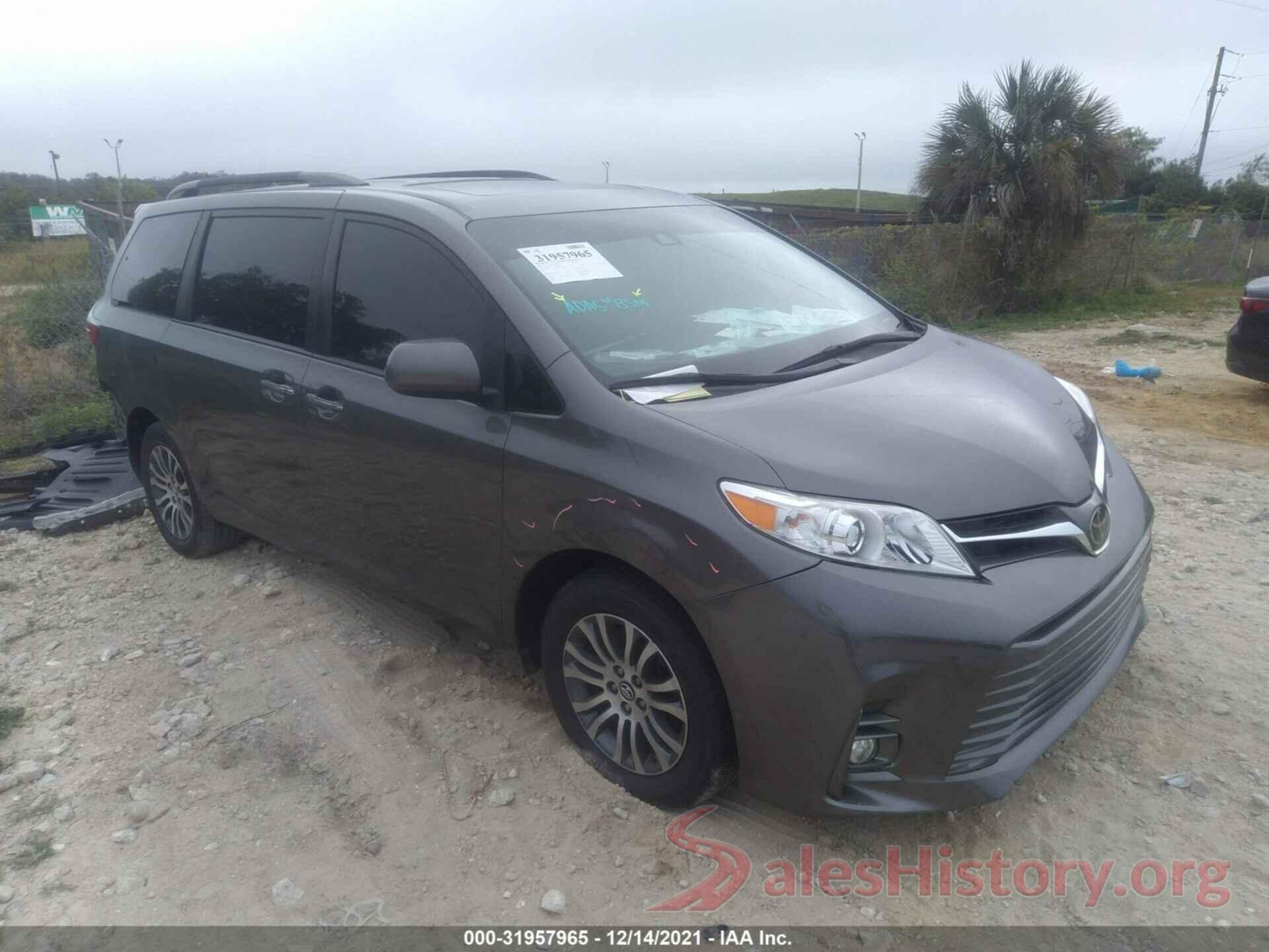 5TDYZ3DC2KS980118 2019 TOYOTA SIENNA