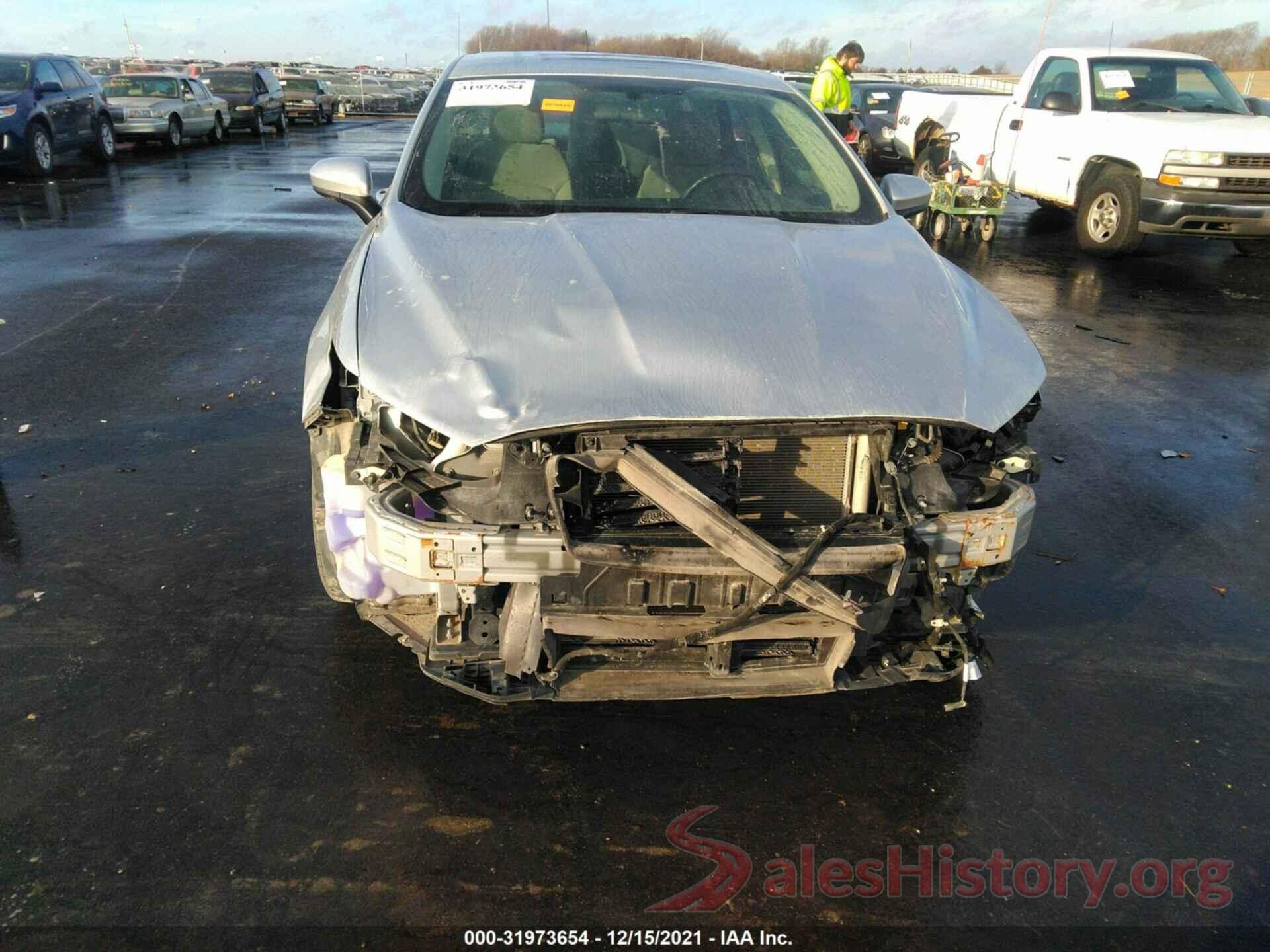 3FA6P0H75HR330712 2017 FORD FUSION